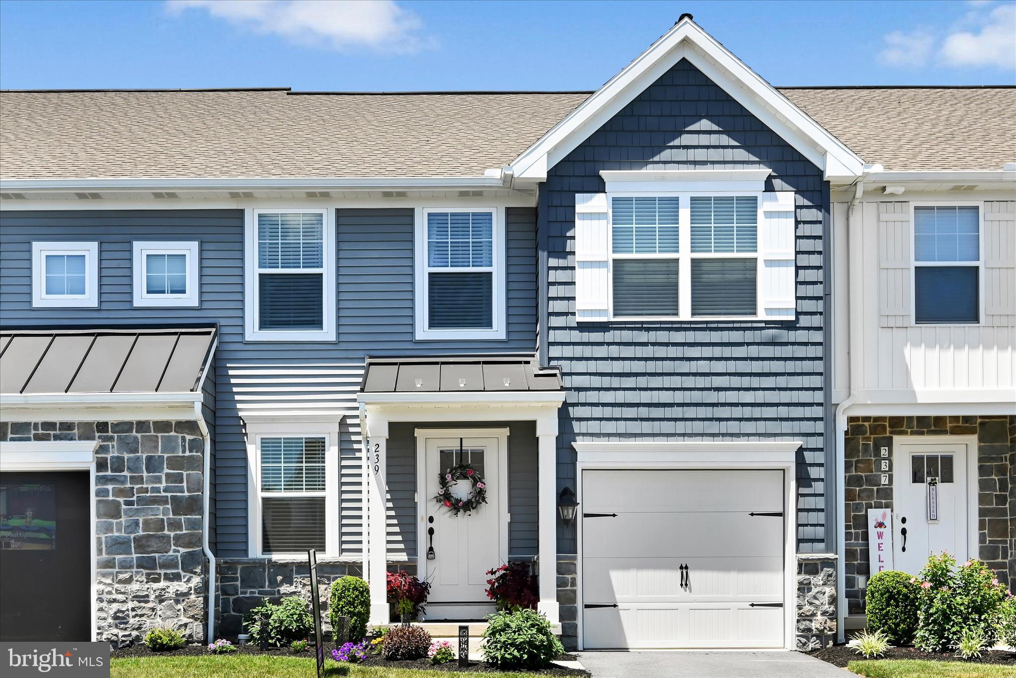 MAYAPPLE WOODS - Residential