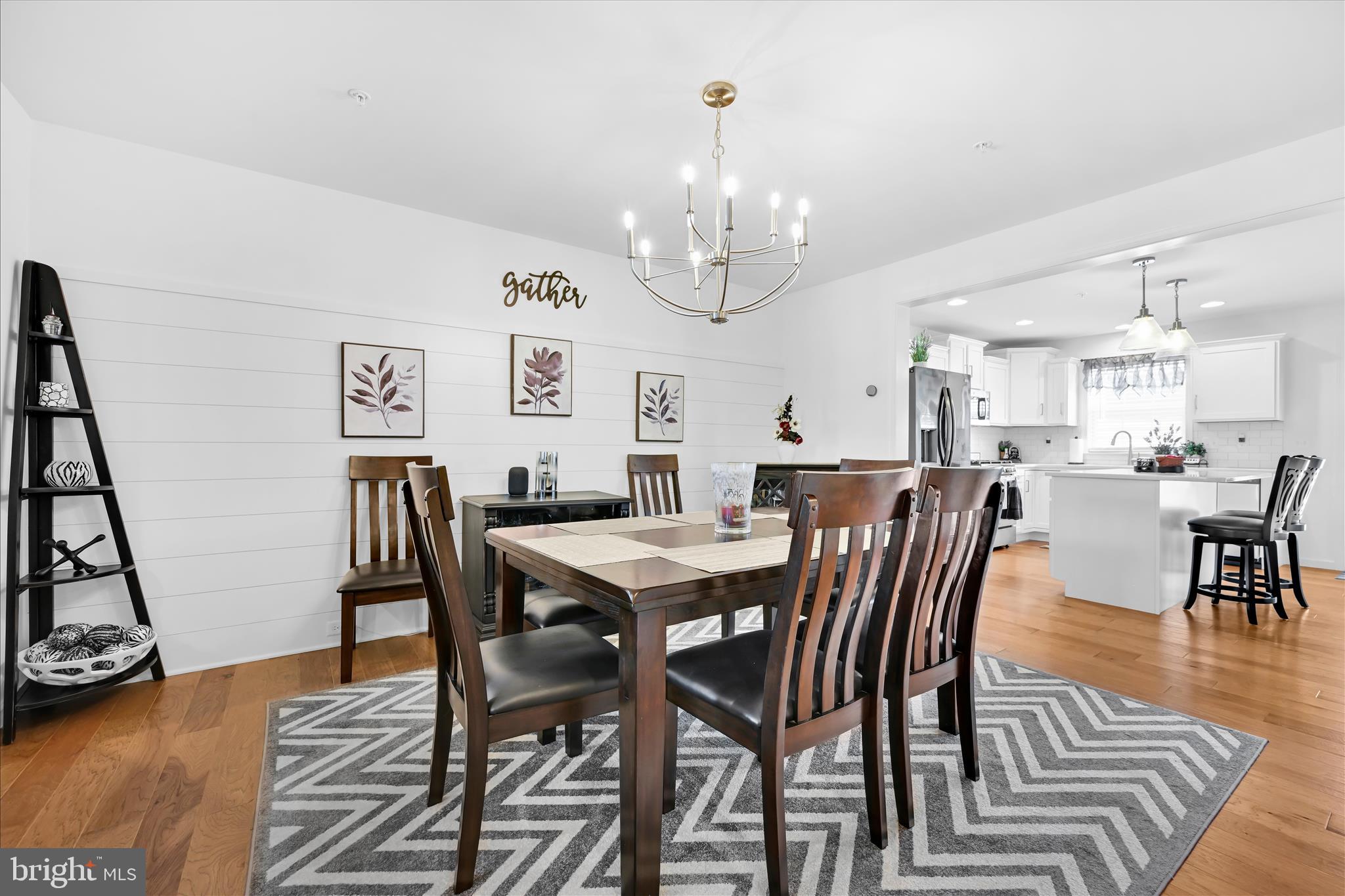 MAYAPPLE WOODS - Residential