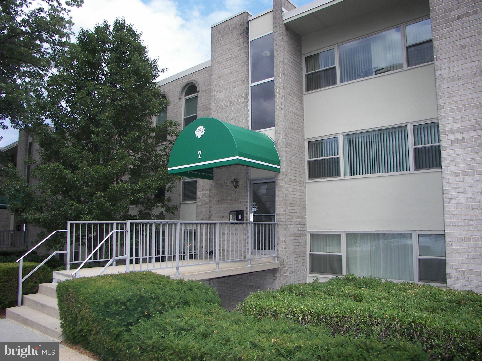 CANTERBURY SQUARE - Residential Lease