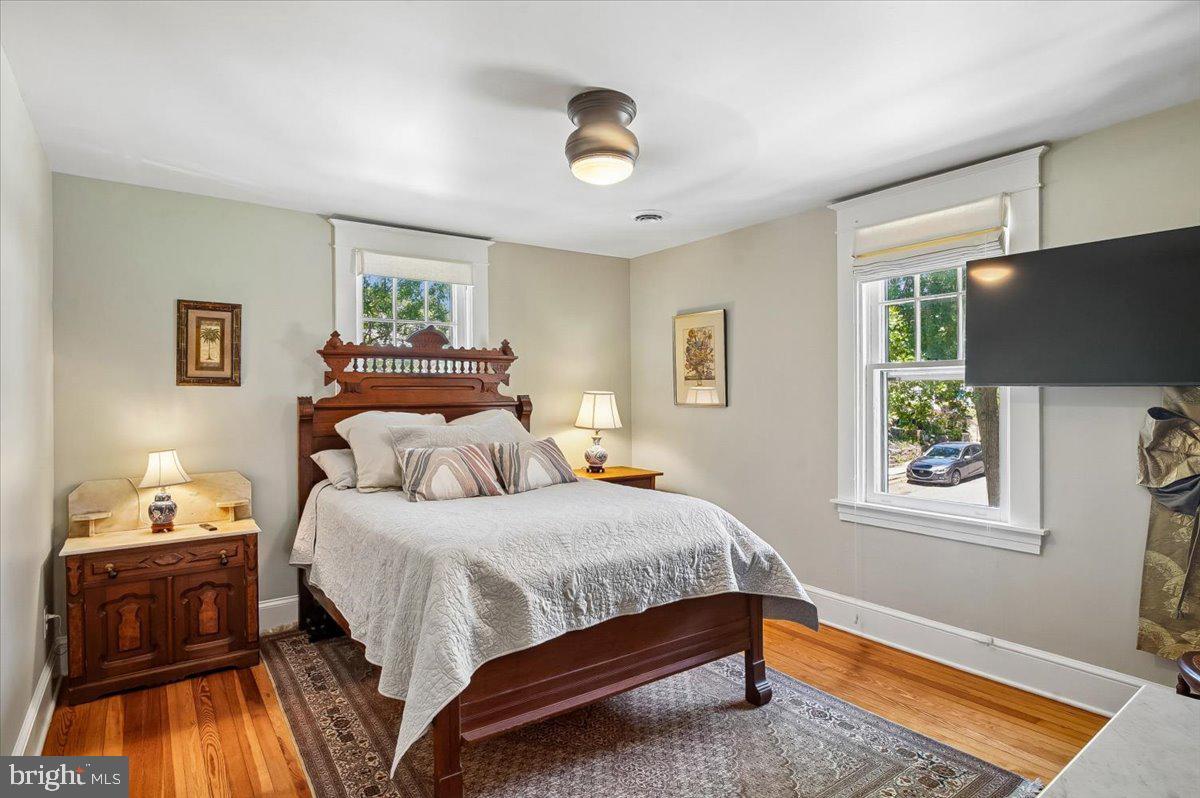 MURRAY HILL - Residential