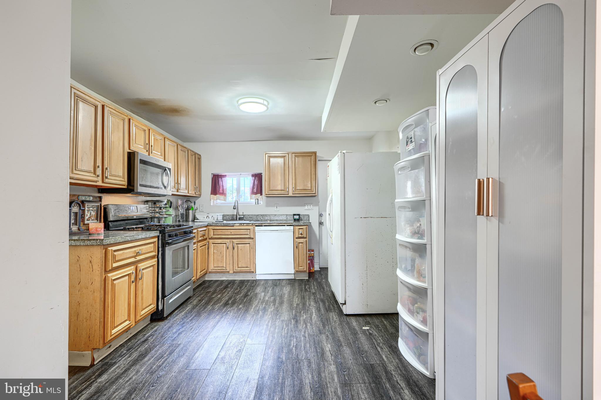 EAST SIDE - Residential