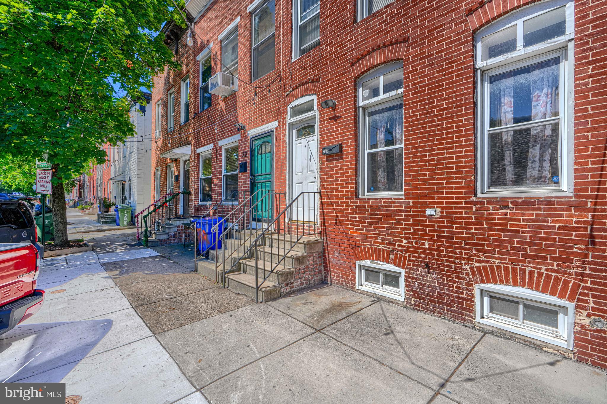 EAST SIDE - Residential
