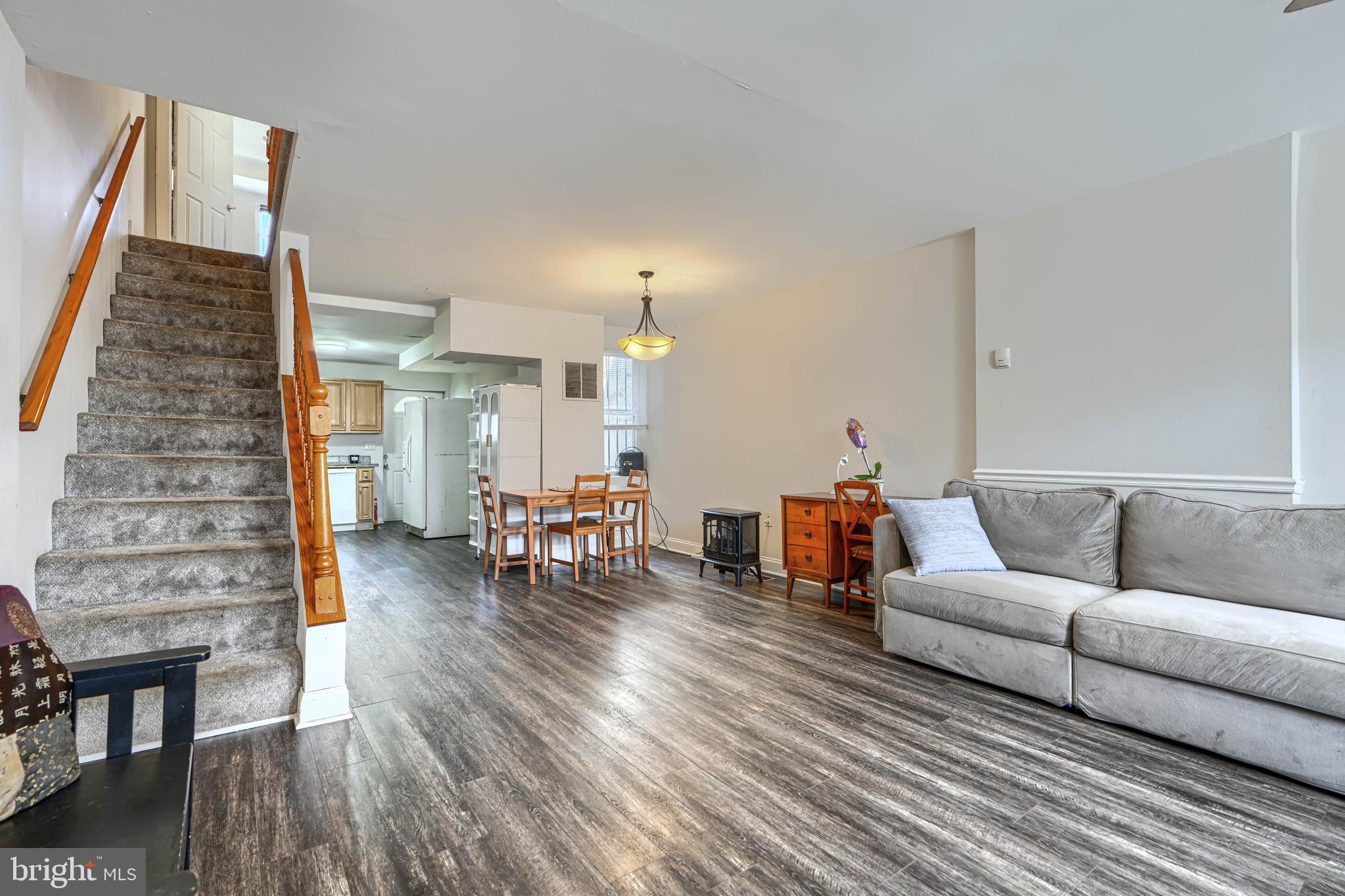 EAST SIDE - Residential