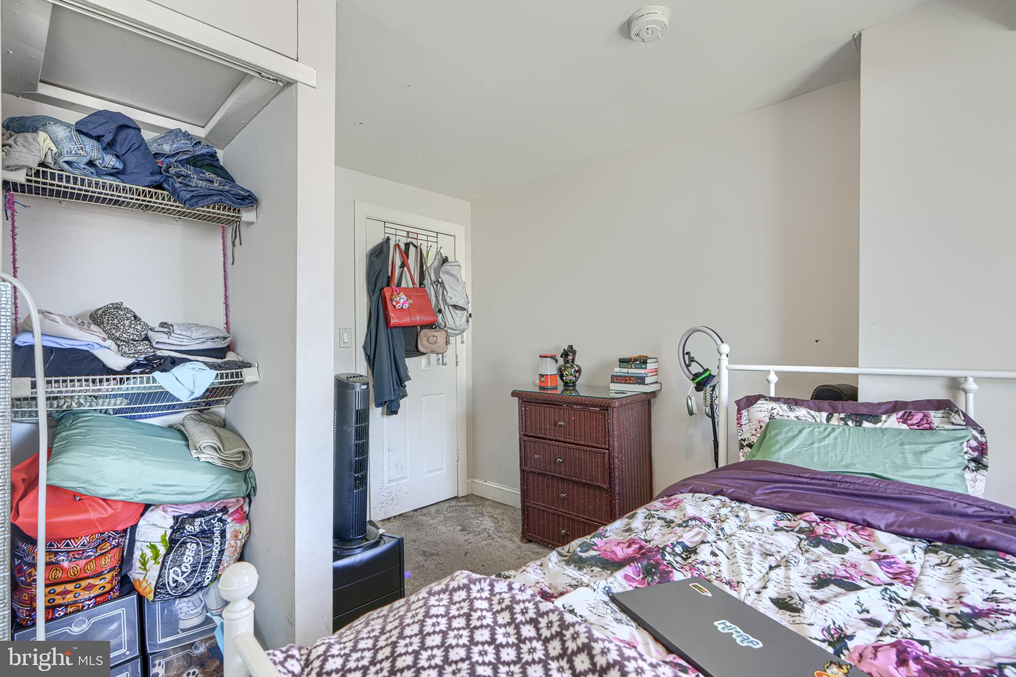 EAST SIDE - Residential