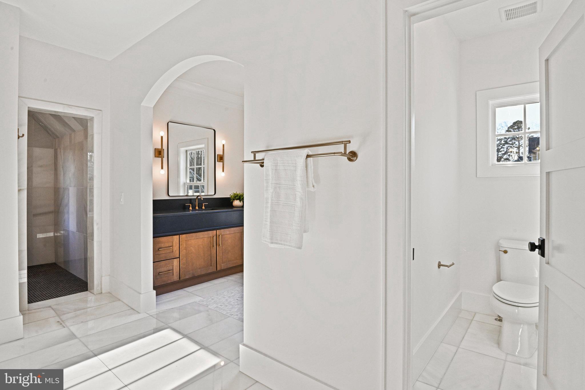 WESTBRIAR COUNTRY CLUB MANOR - Residential