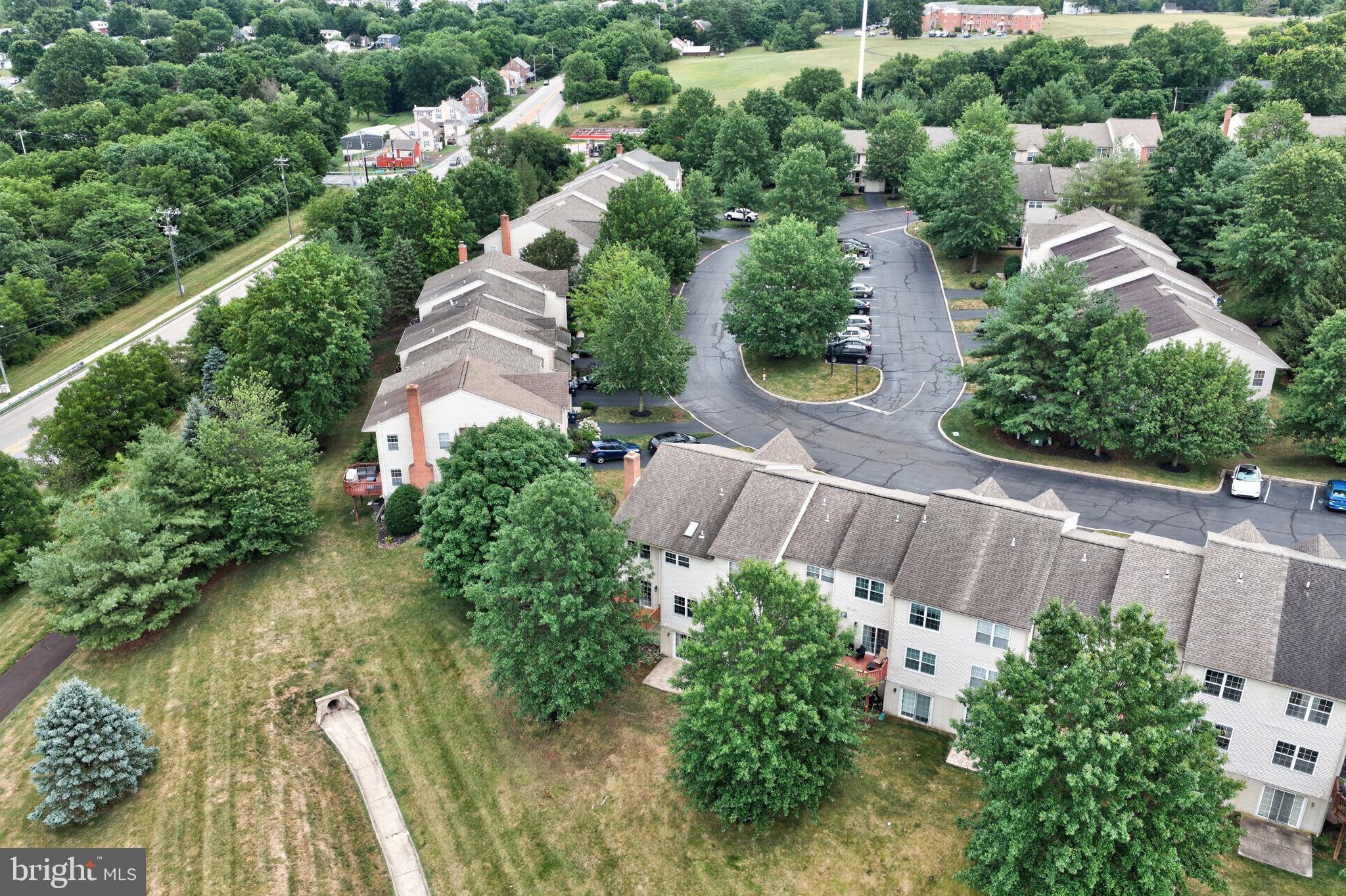 ROSECLIFF MANOR - Residential