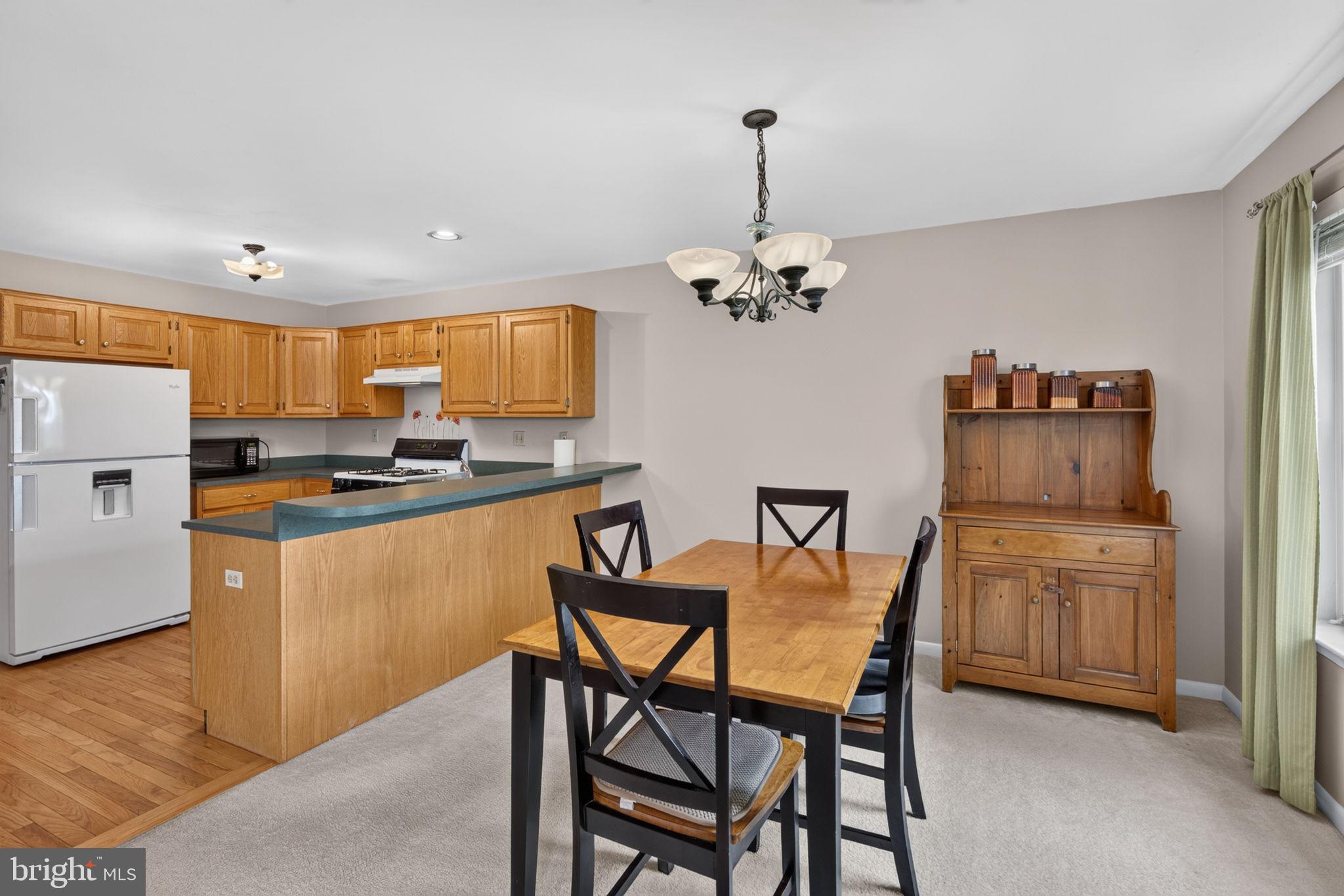 ROSECLIFF MANOR - Residential