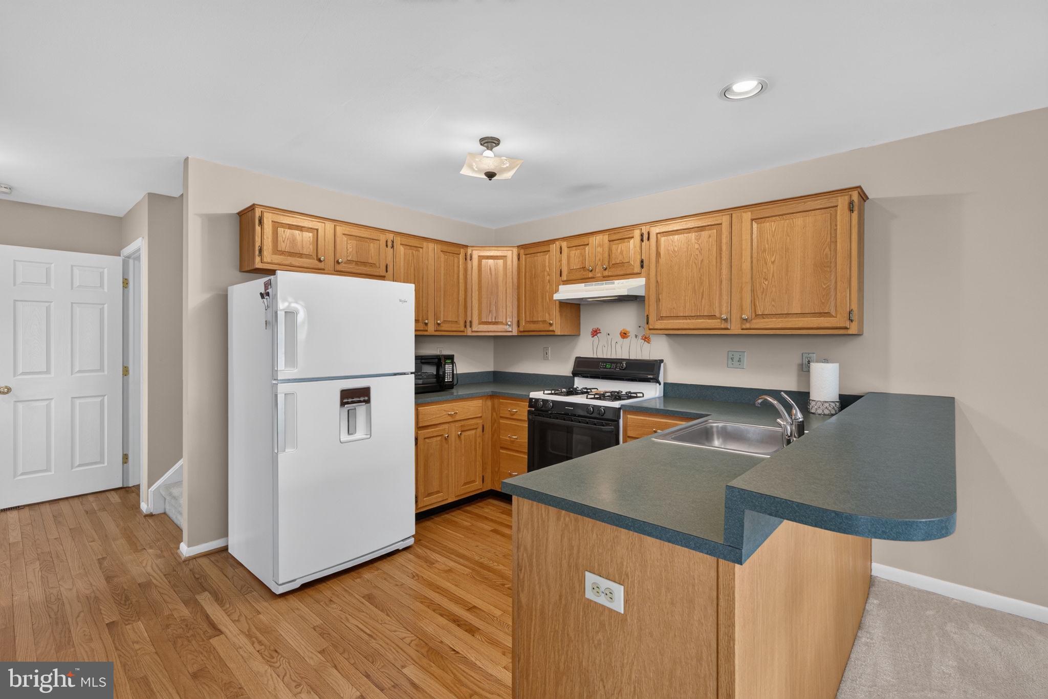 ROSECLIFF MANOR - Residential