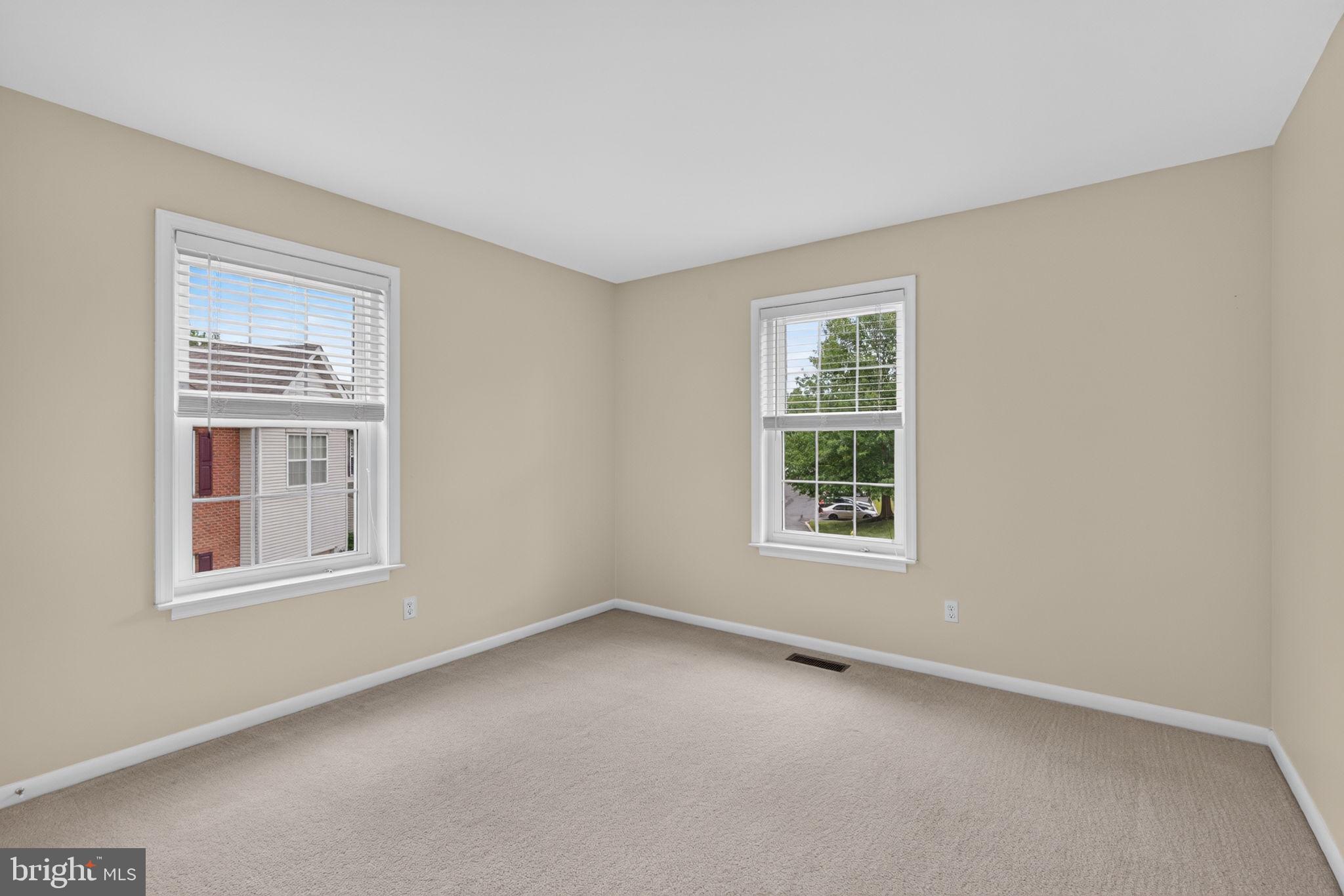 ROSECLIFF MANOR - Residential