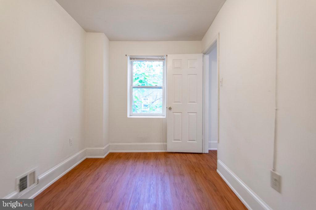 GRADUATE HOSPITAL - Residential Lease