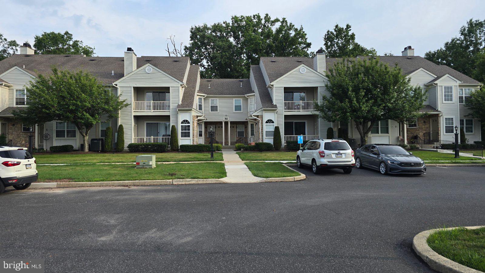 WILLOW STREAM - Residential