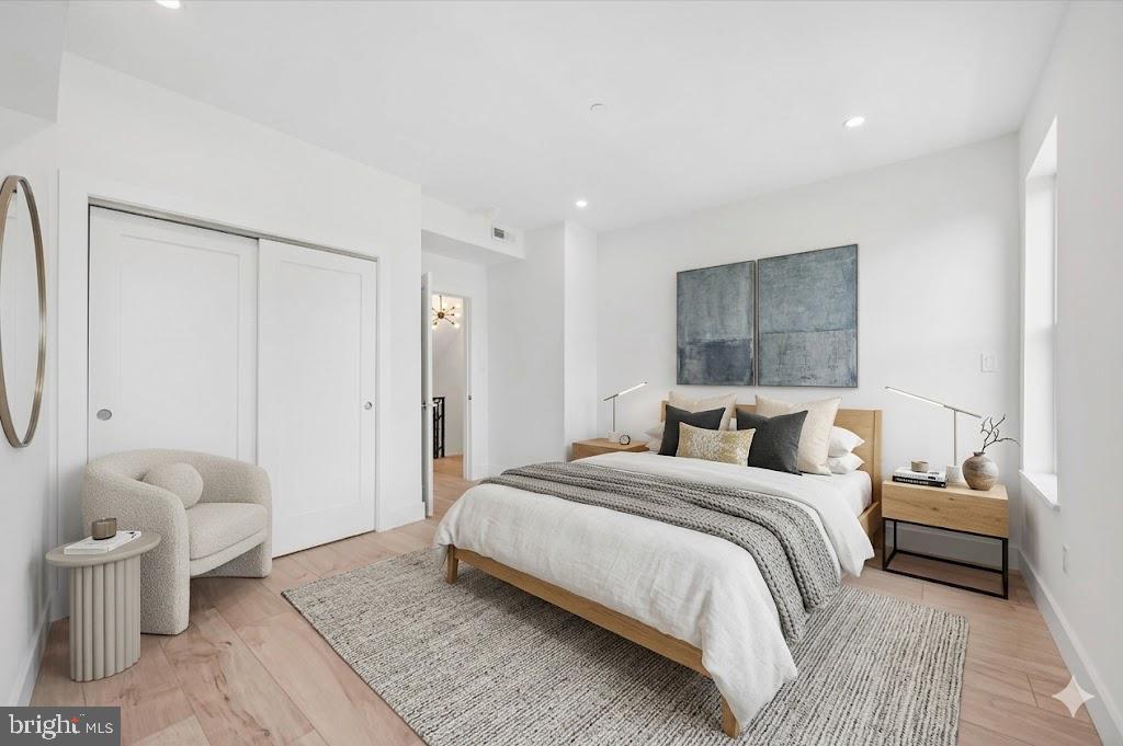ROXBOROUGH - Residential