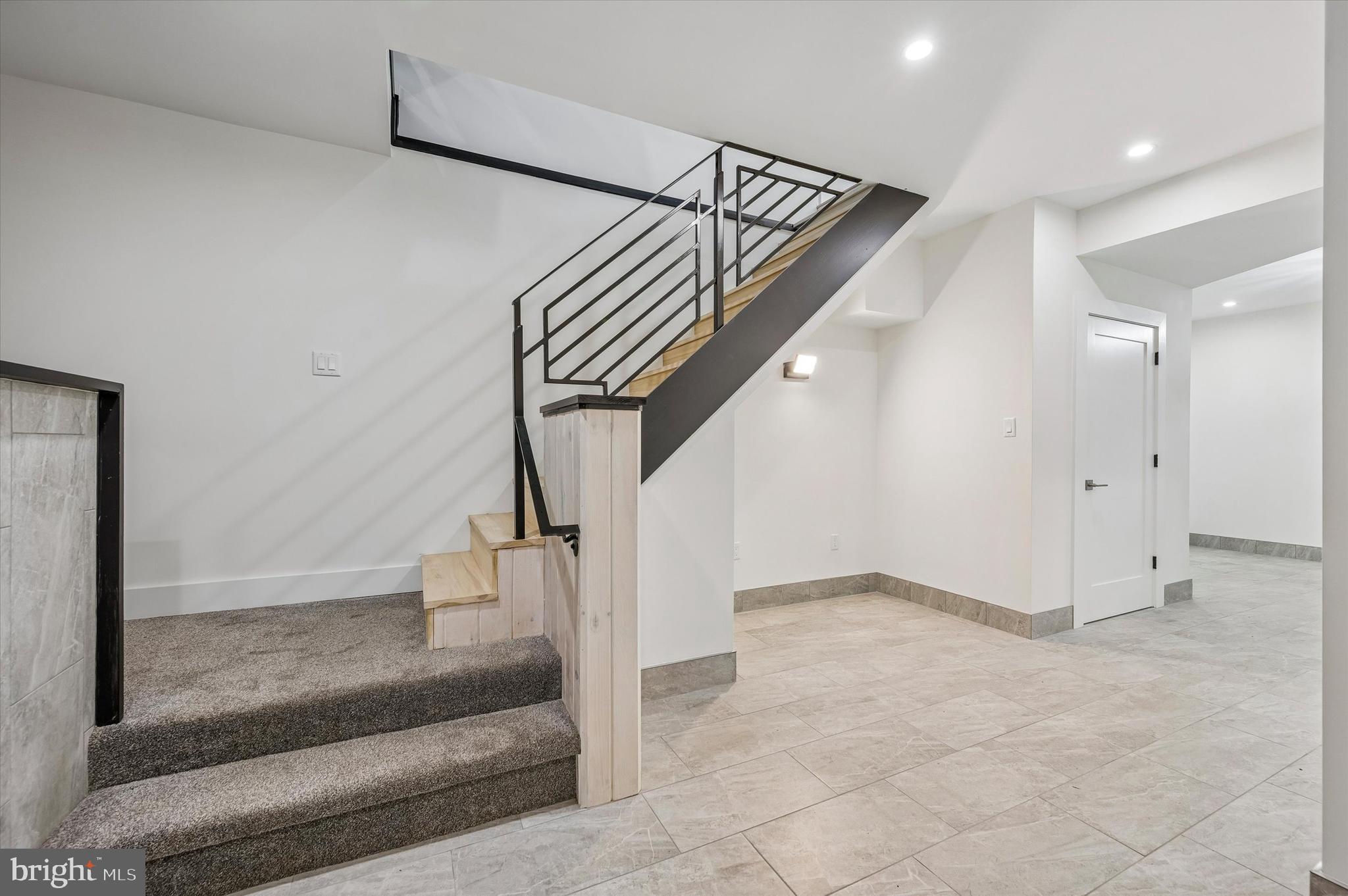ROXBOROUGH - Residential