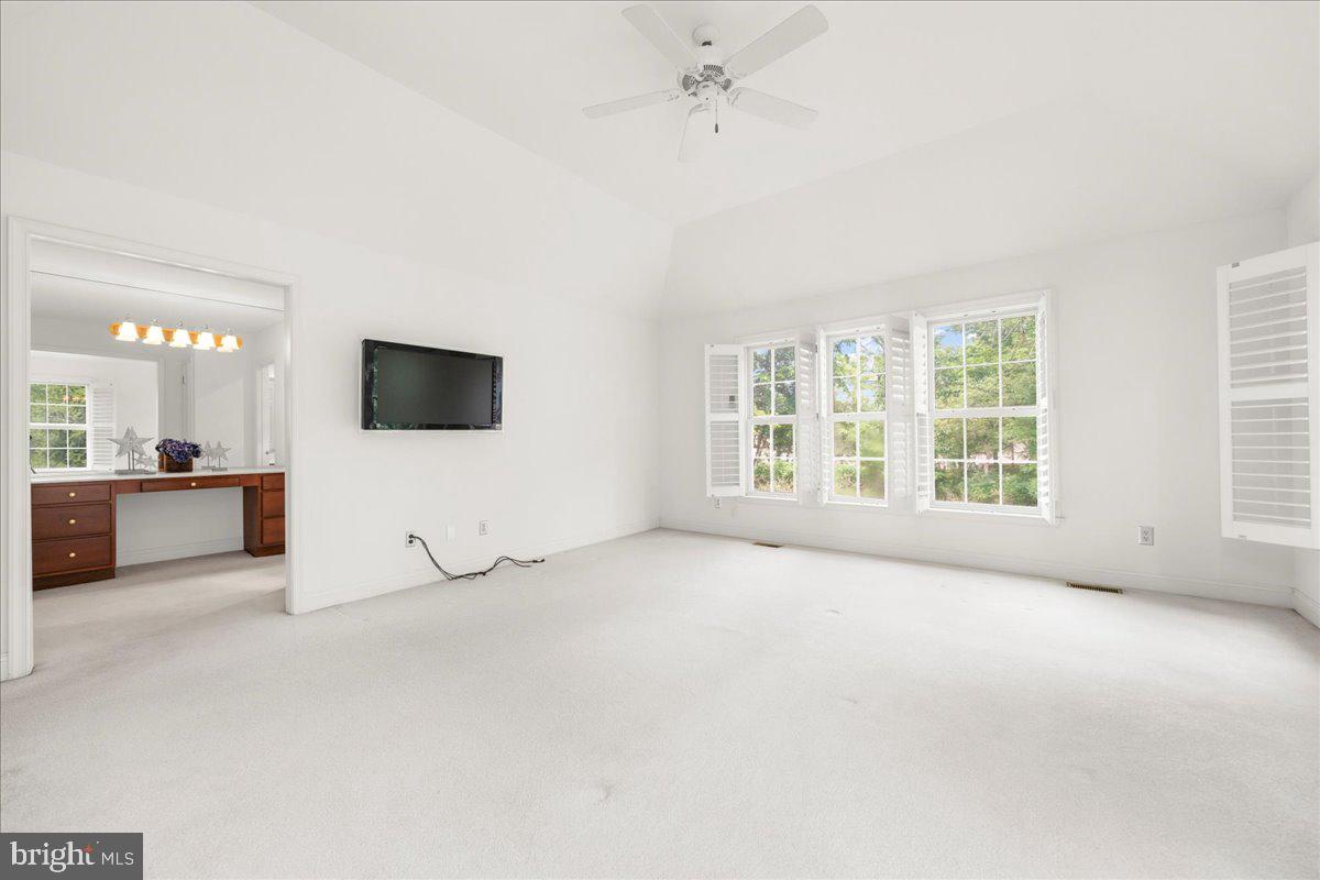 FERNLEIGH - Residential