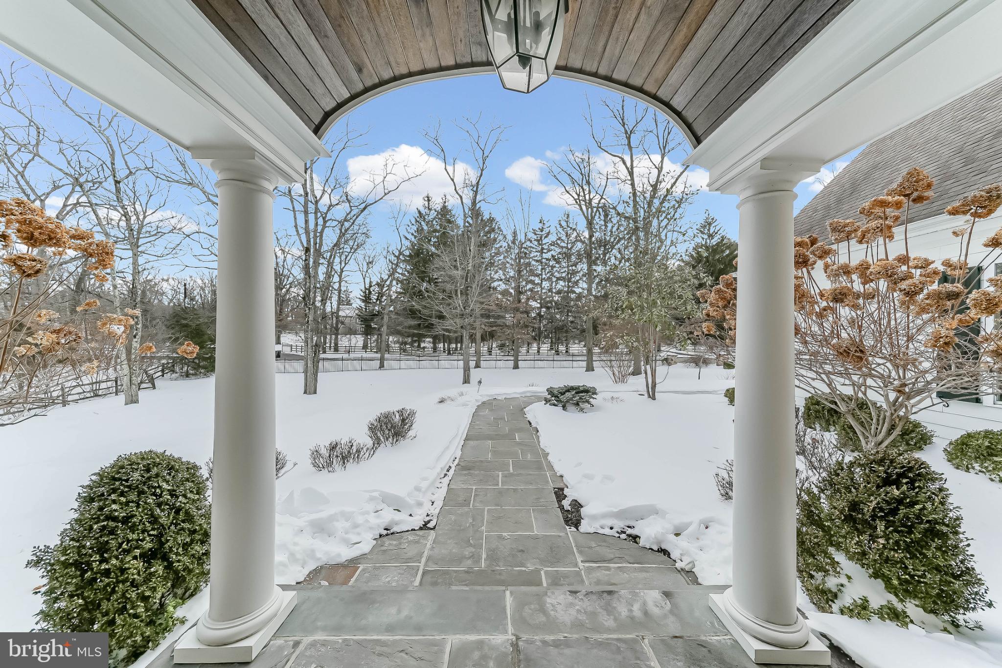 RADNOR HUNT - Residential