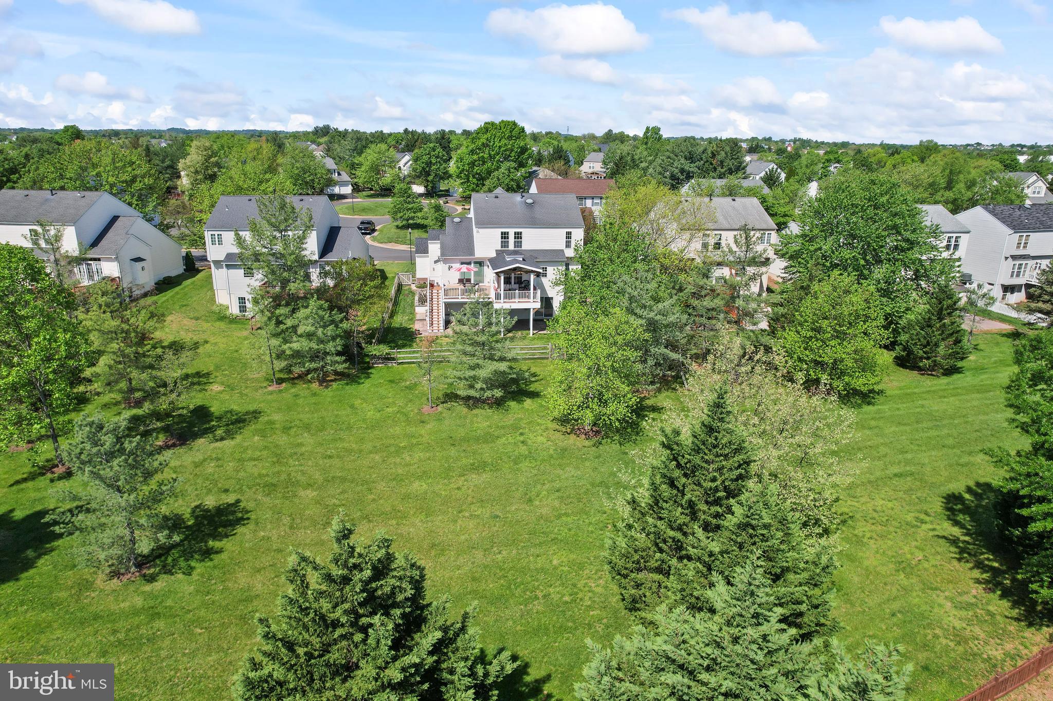 ASHBURN VILLAGE - Residential
