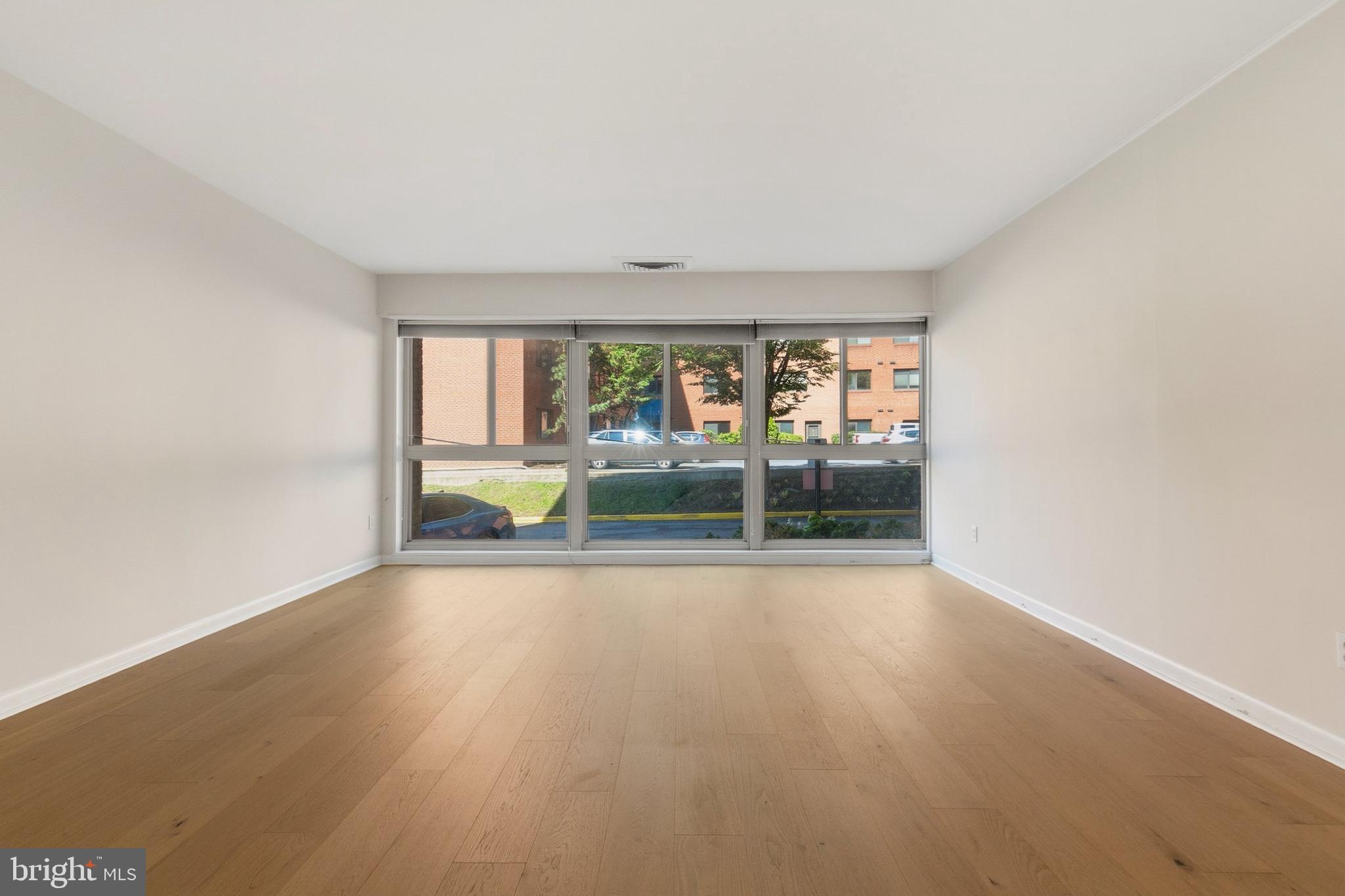 SUSSEX HOUSE - Residential