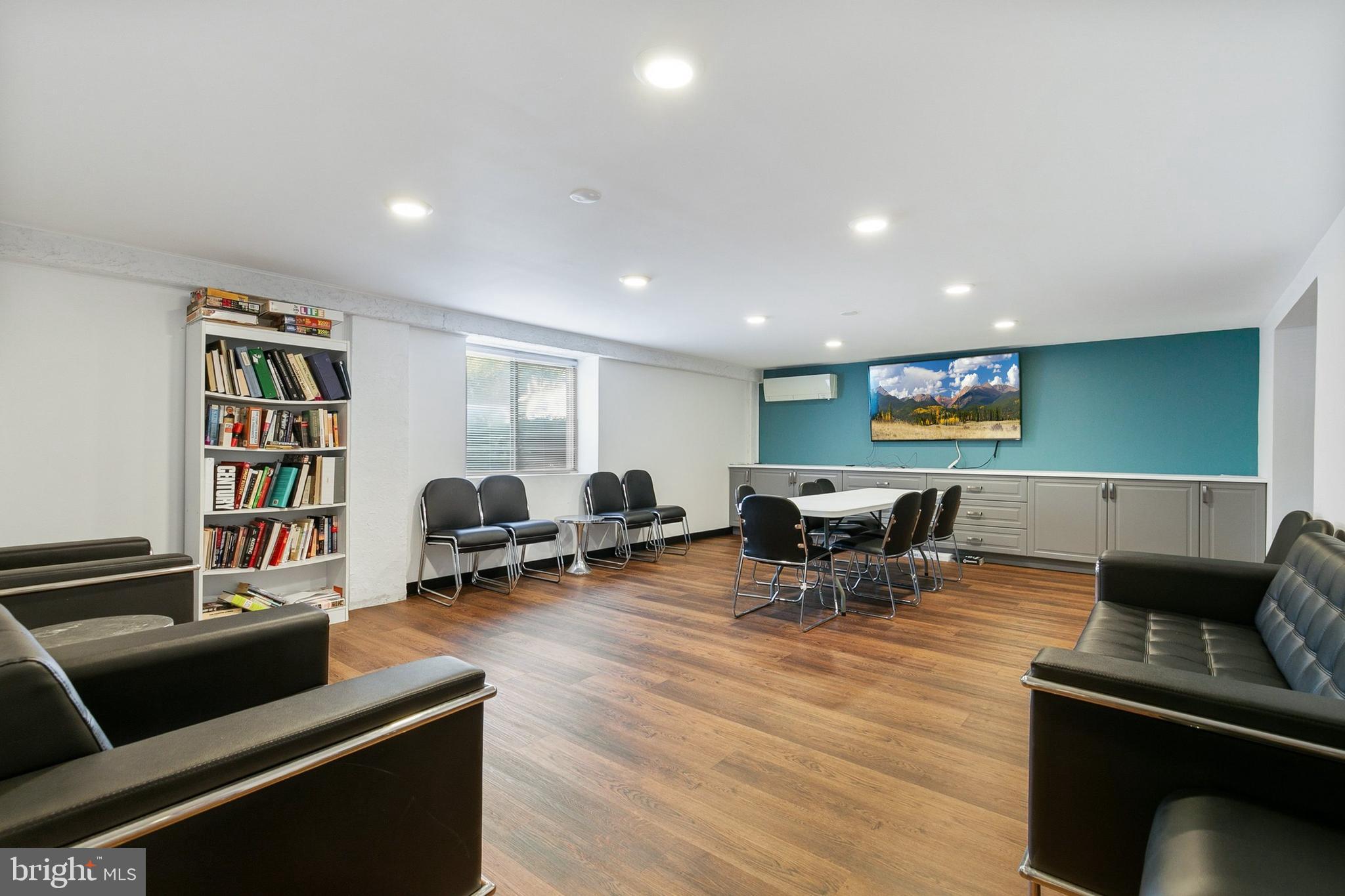 SUSSEX HOUSE - Residential