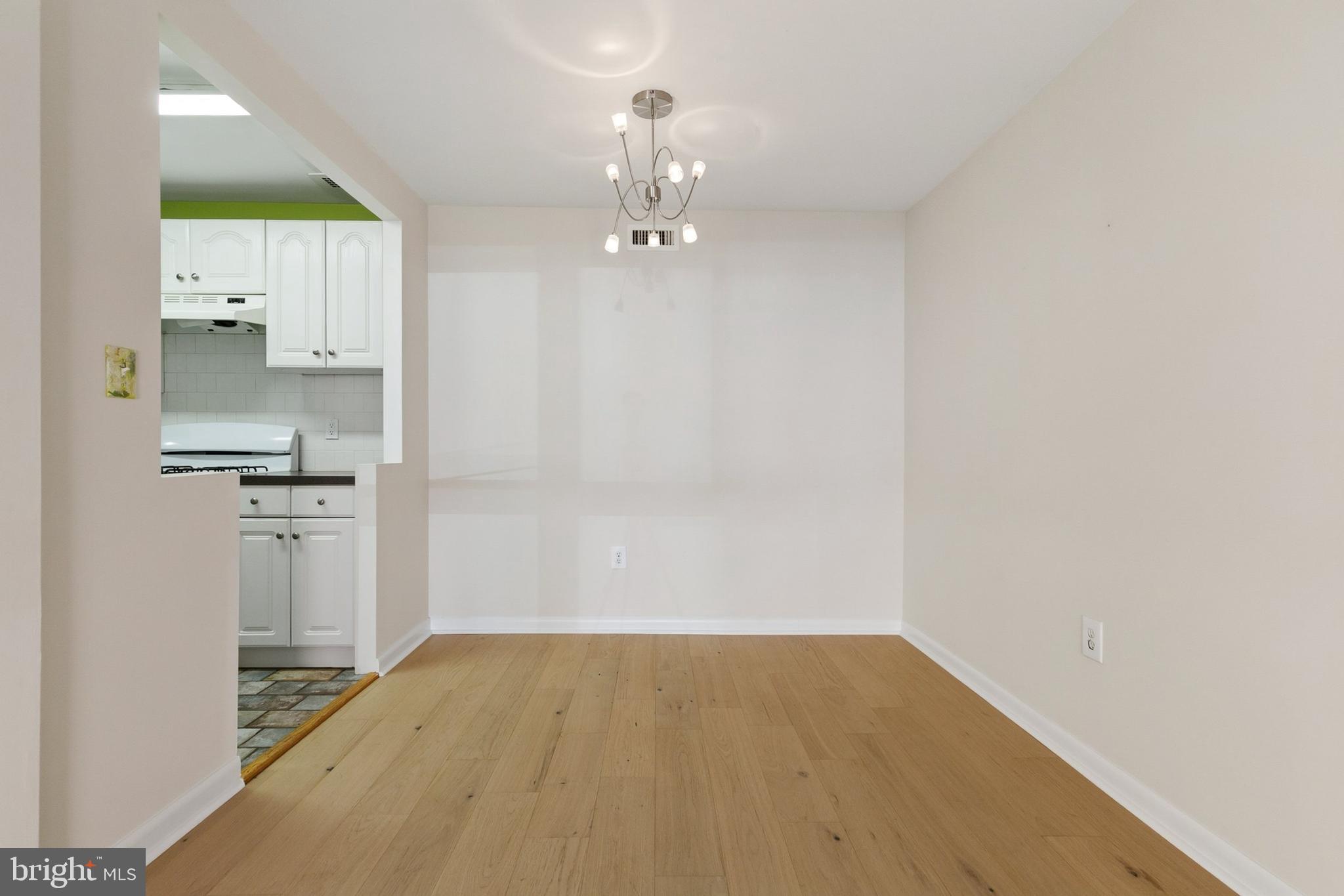 SUSSEX HOUSE - Residential