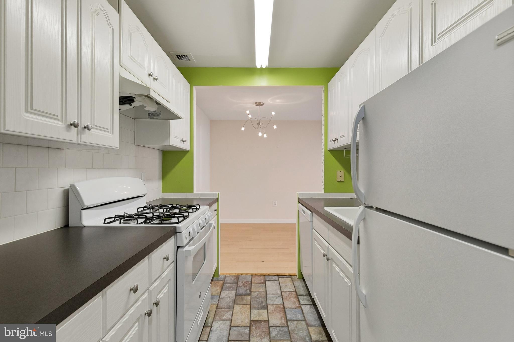 SUSSEX HOUSE - Residential