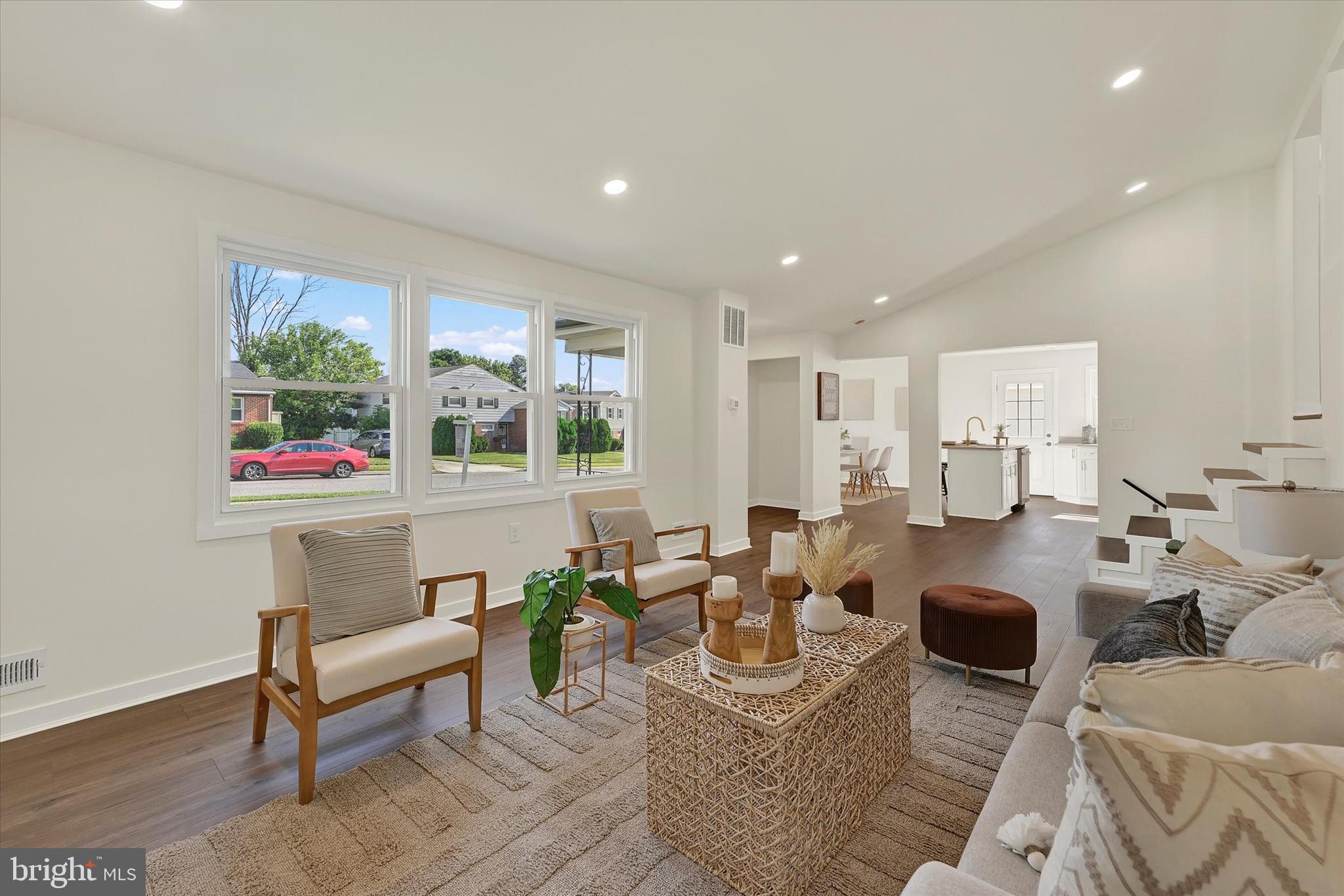 LYNNE ACRES - Residential