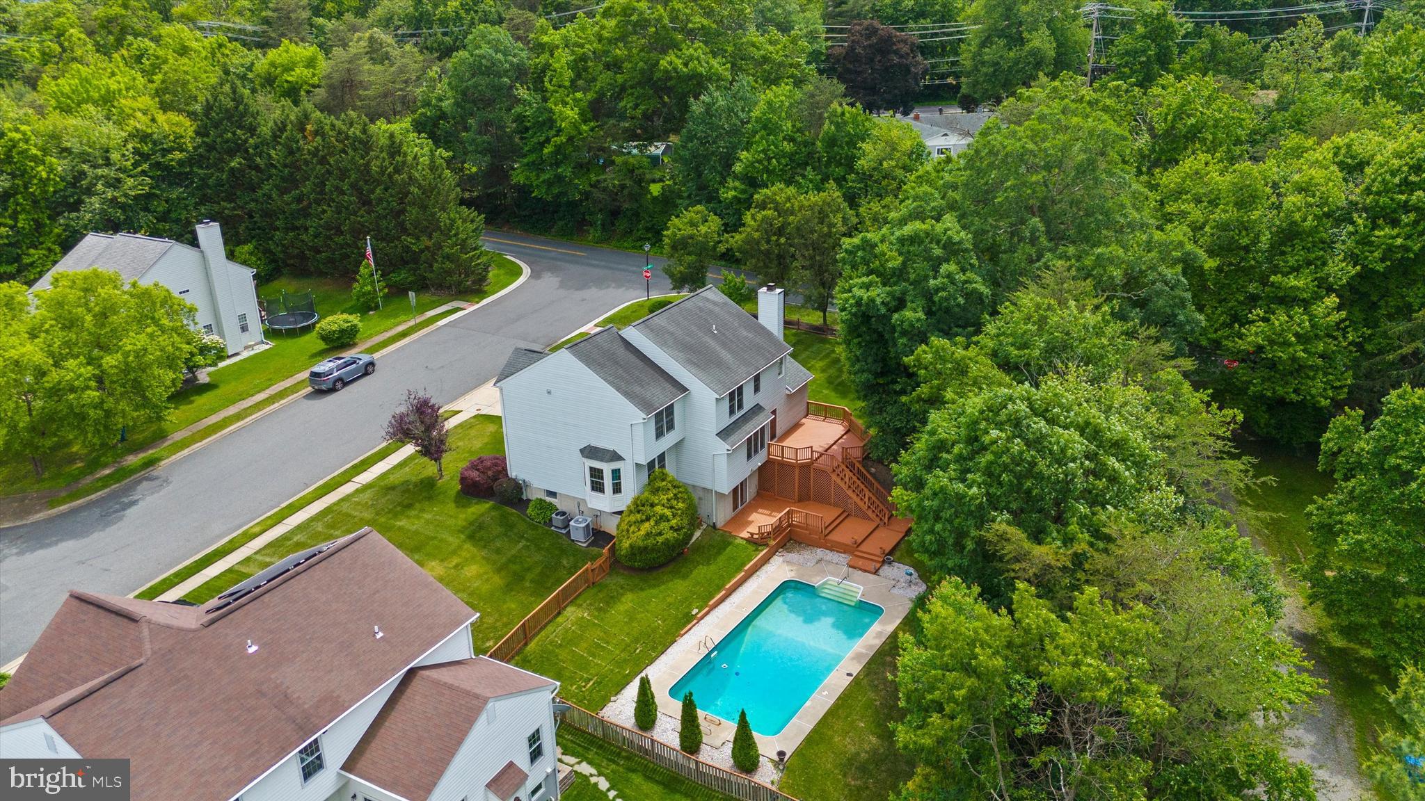 WOODLAND RUN - Residential