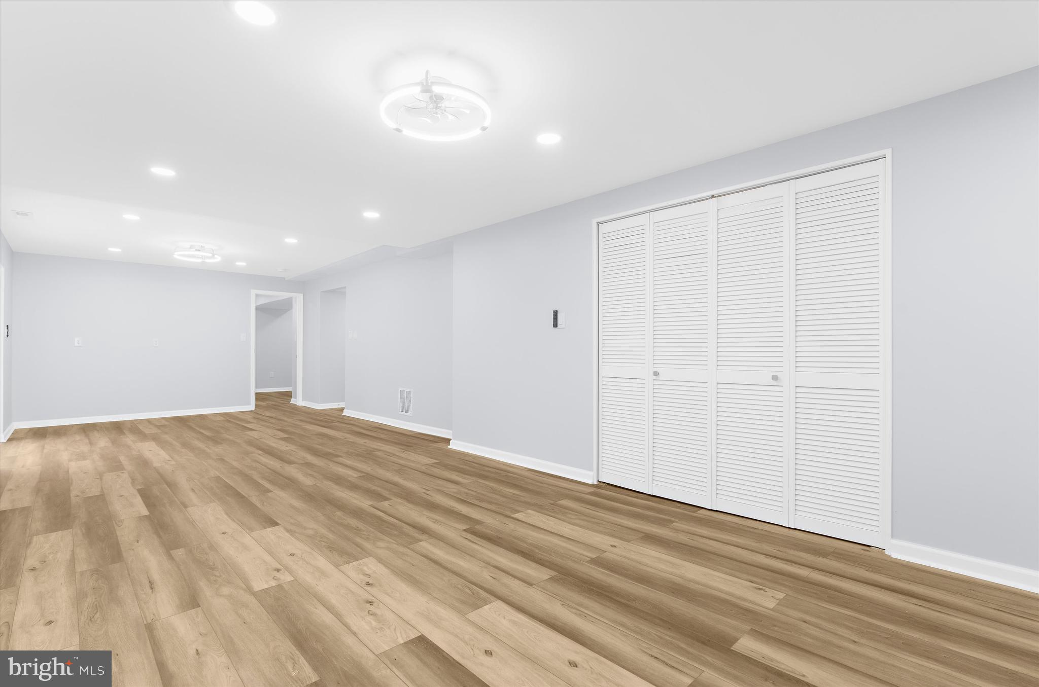 WOODLAND RUN - Residential