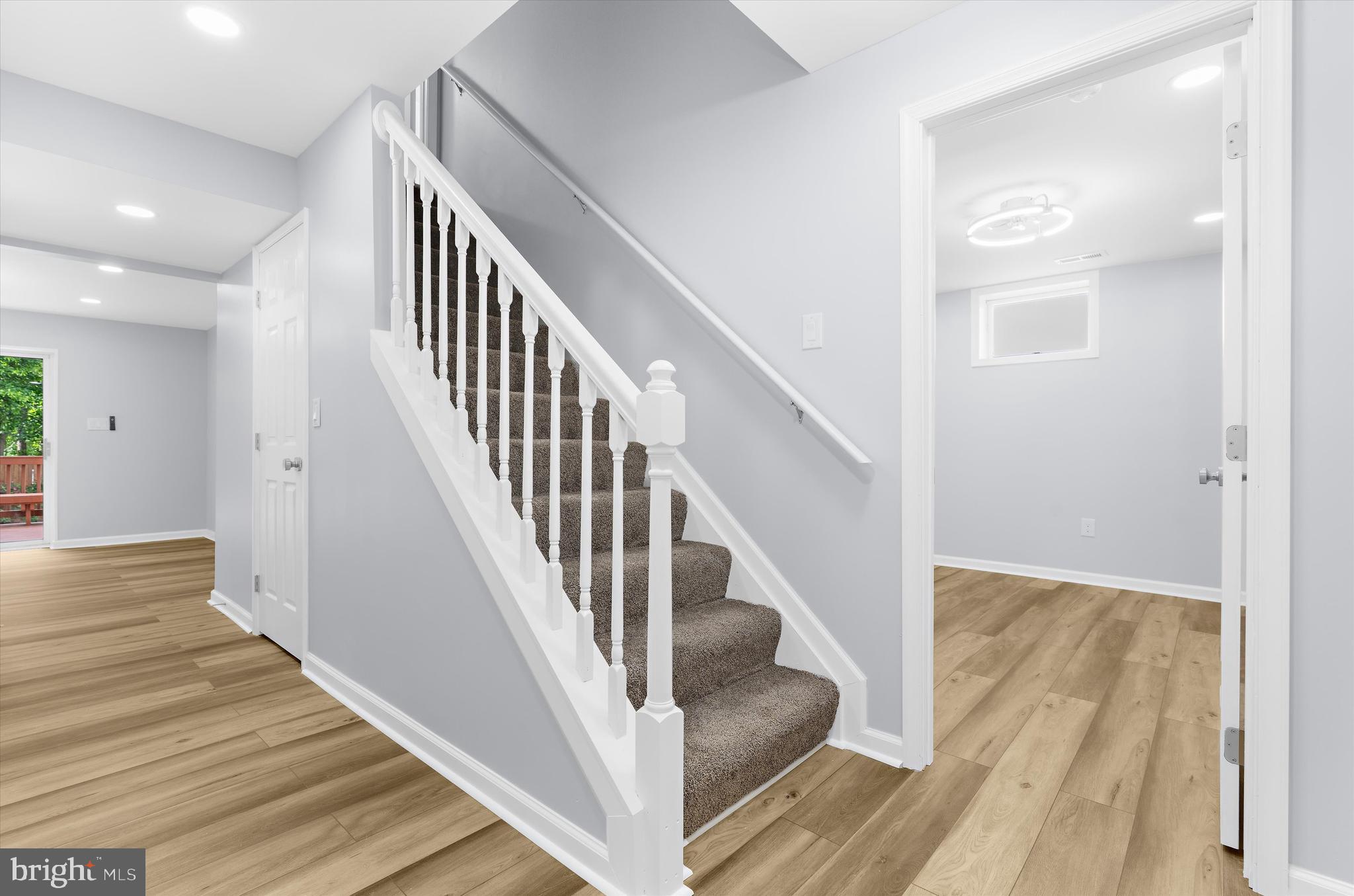 WOODLAND RUN - Residential