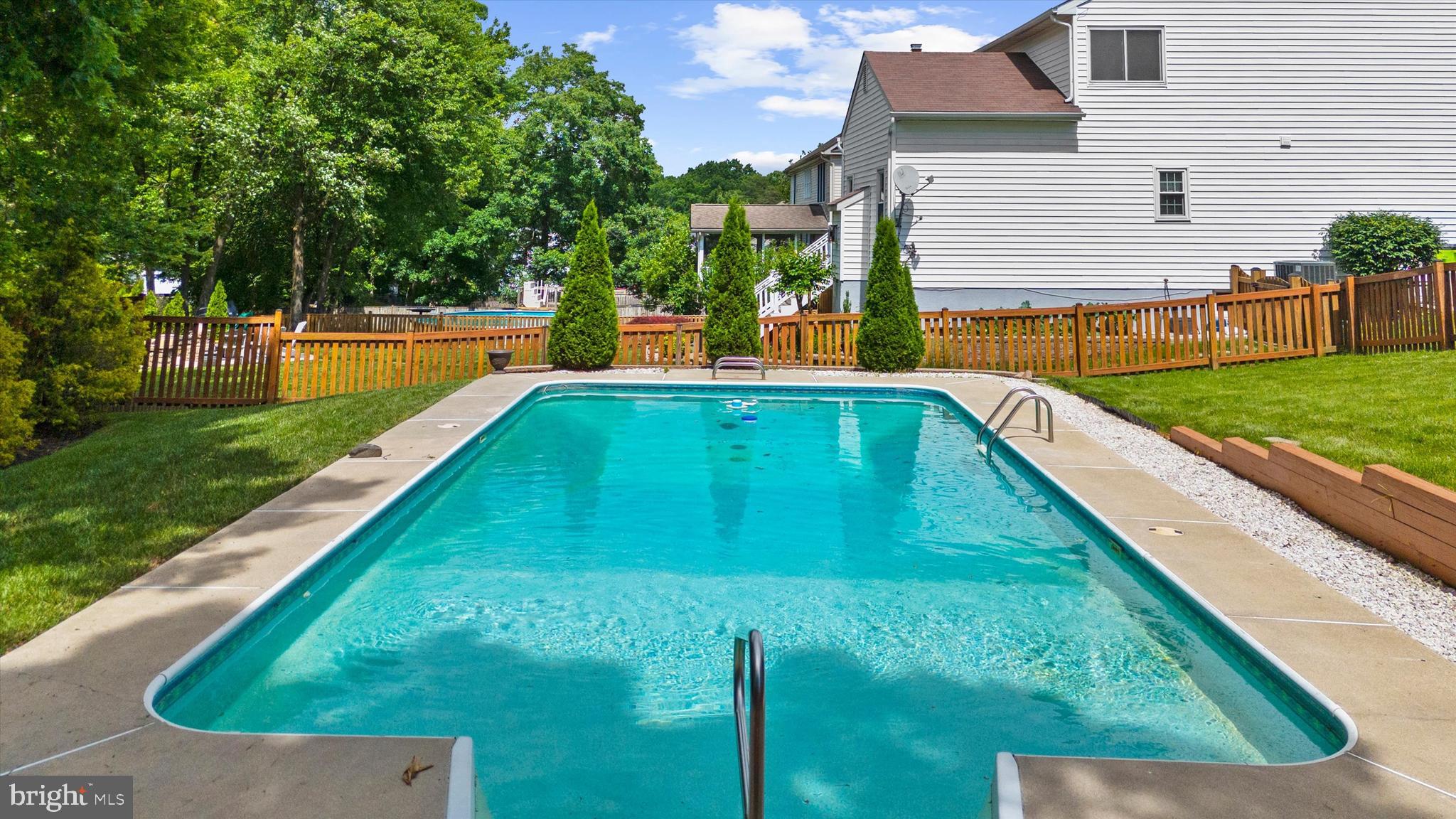 WOODLAND RUN - Residential