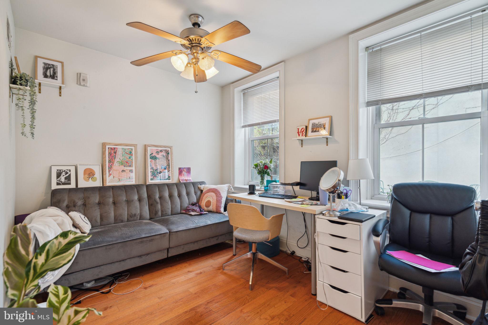 FAIRMOUNT - Residential Income