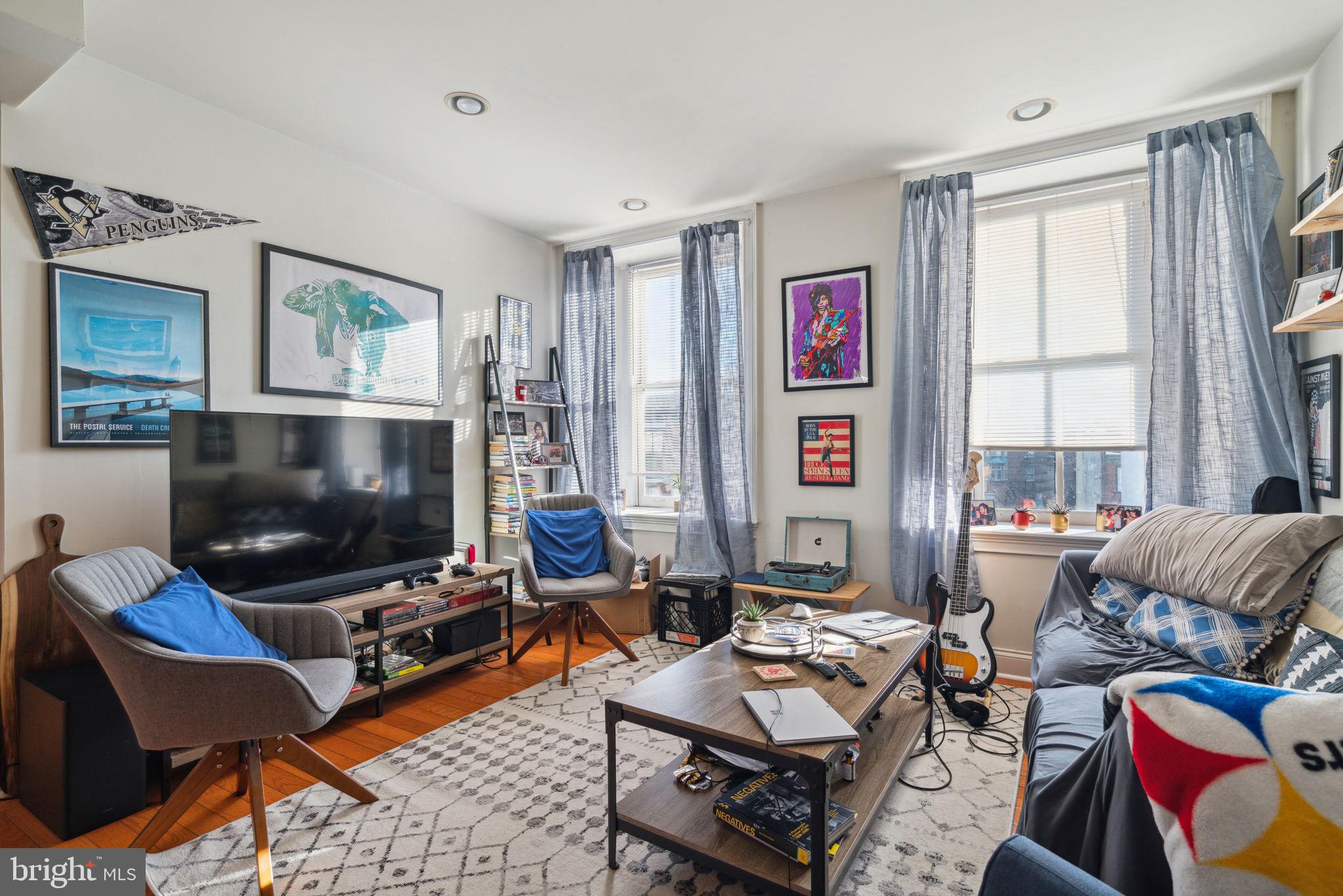 FAIRMOUNT - Residential Income