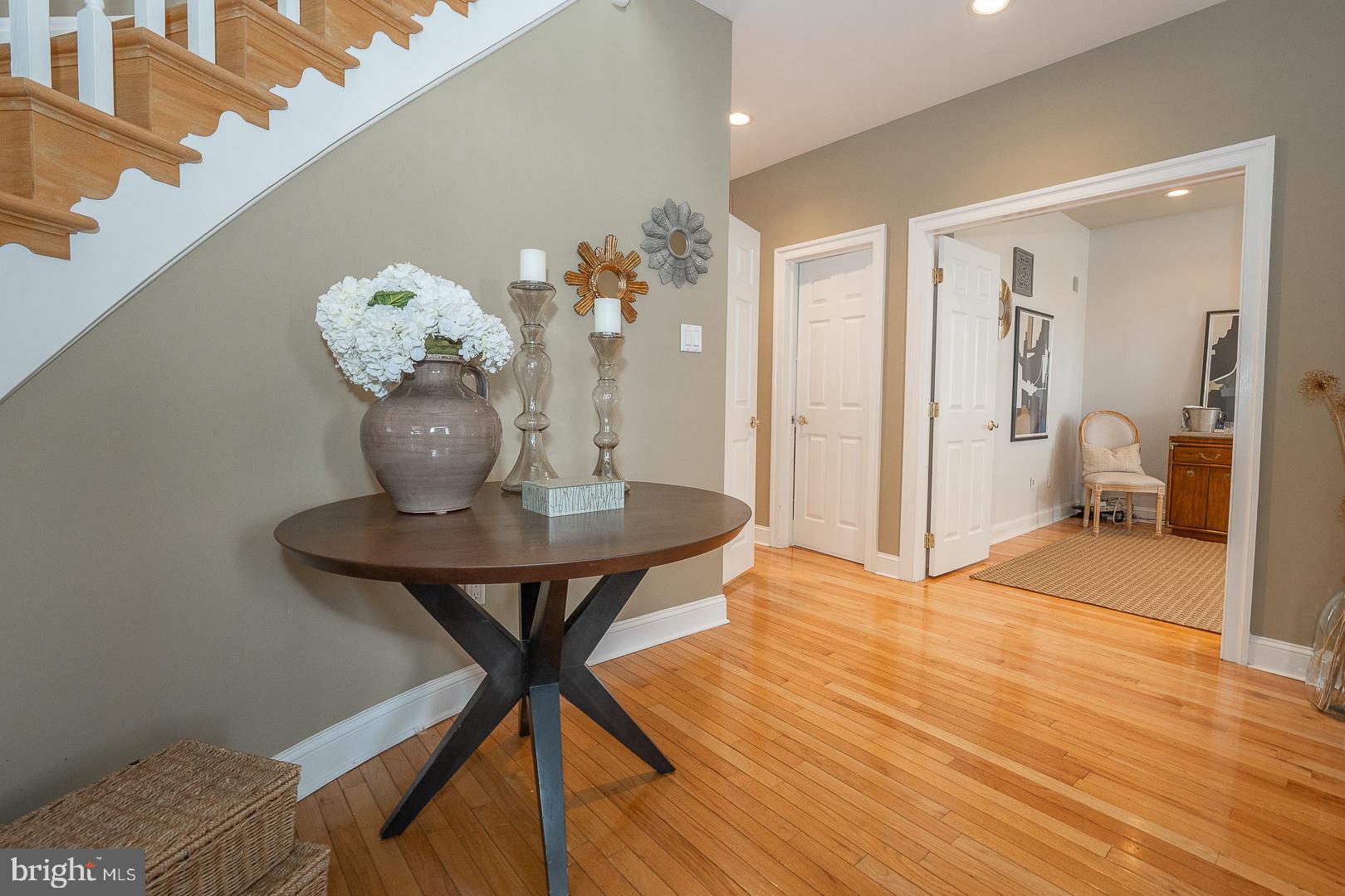 SOUTH WAYNE - Residential