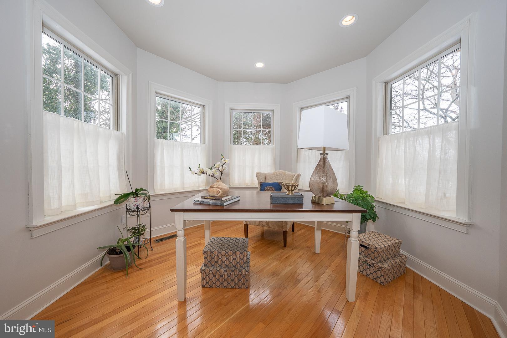 SOUTH WAYNE - Residential