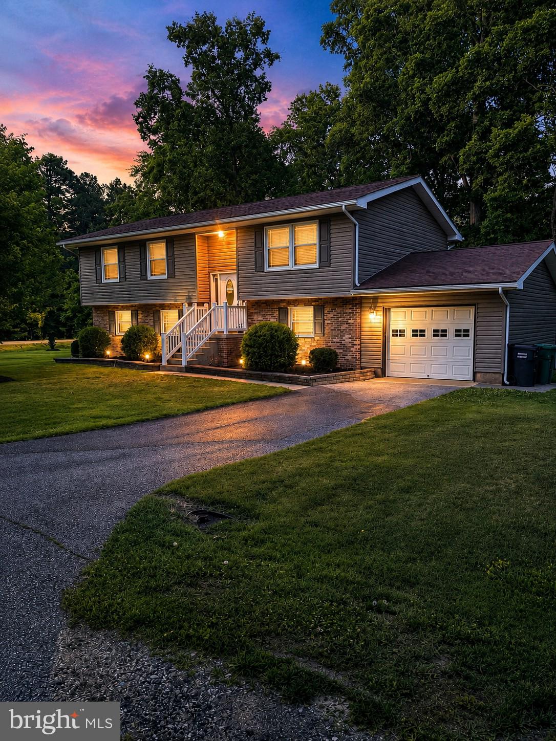 CEDAR COVE - Residential