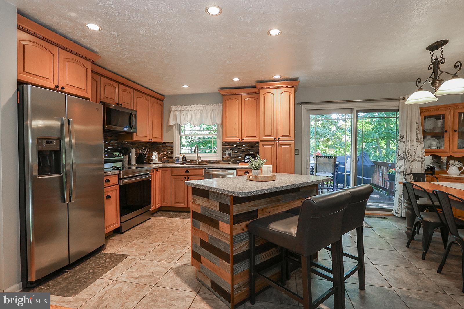 CEDAR COVE - Residential
