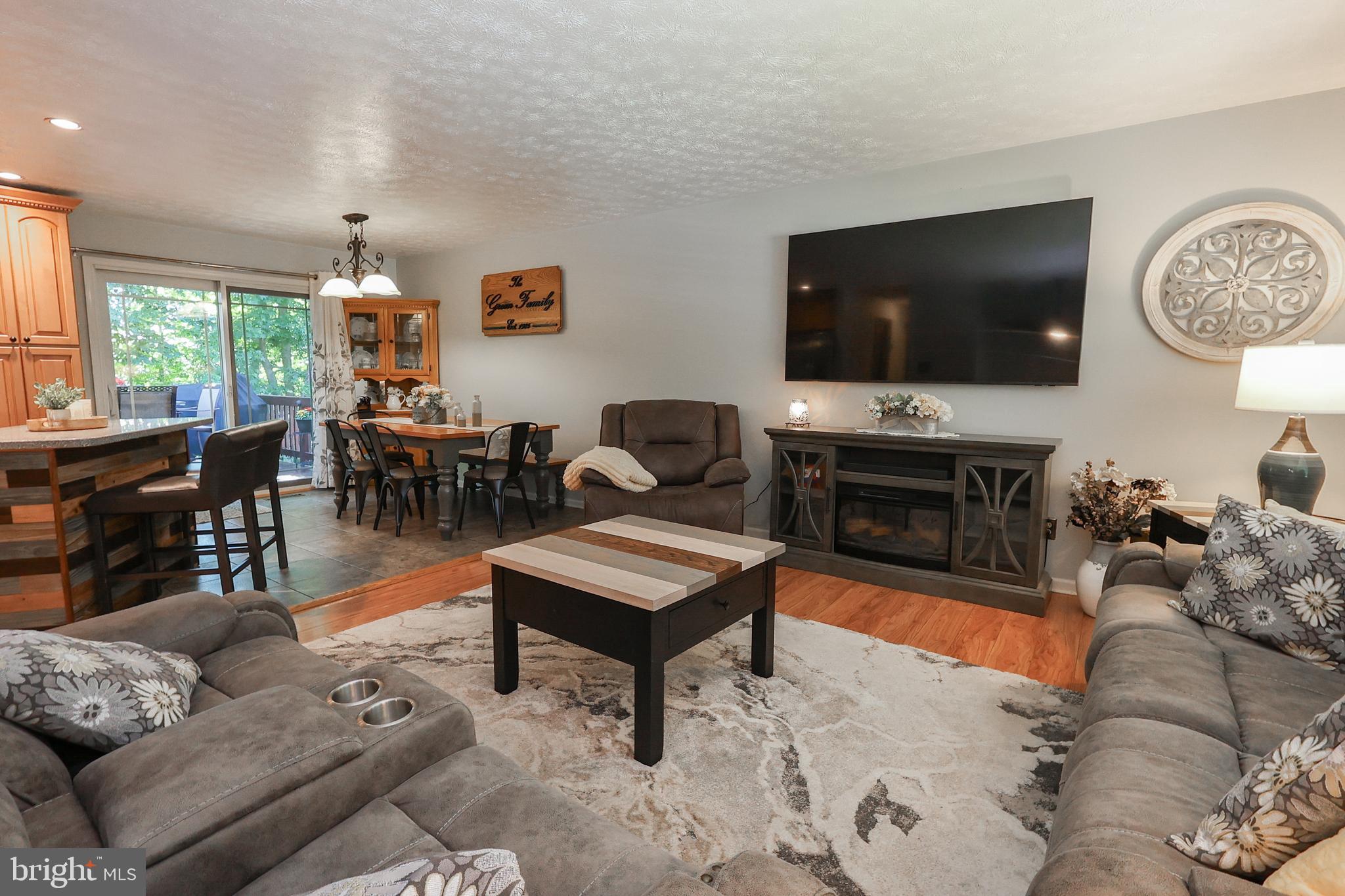 CEDAR COVE - Residential