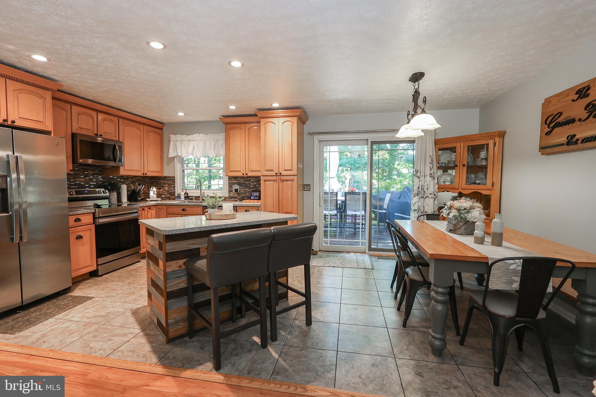 CEDAR COVE - Residential