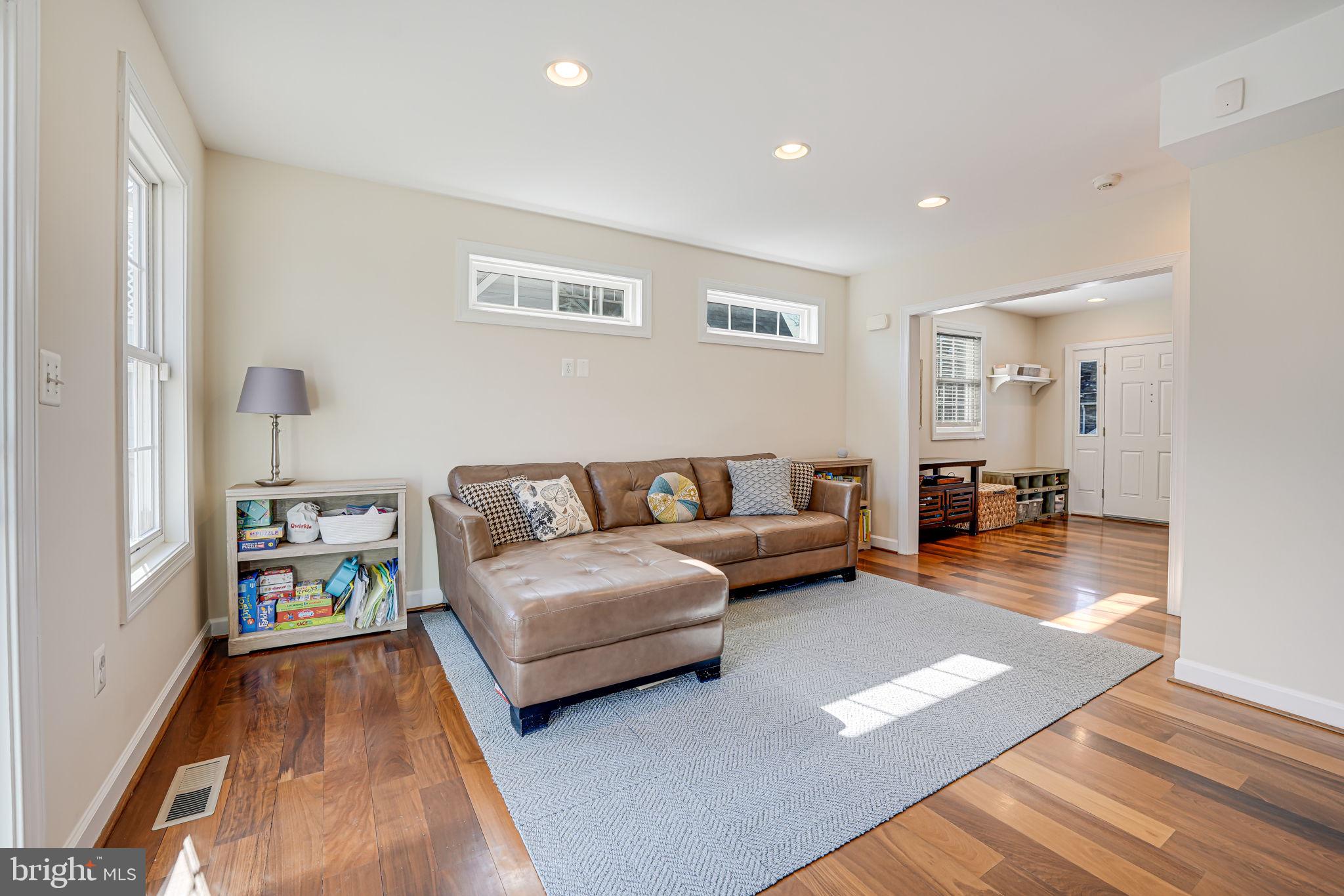BRADDOCK HEIGHTS - Residential