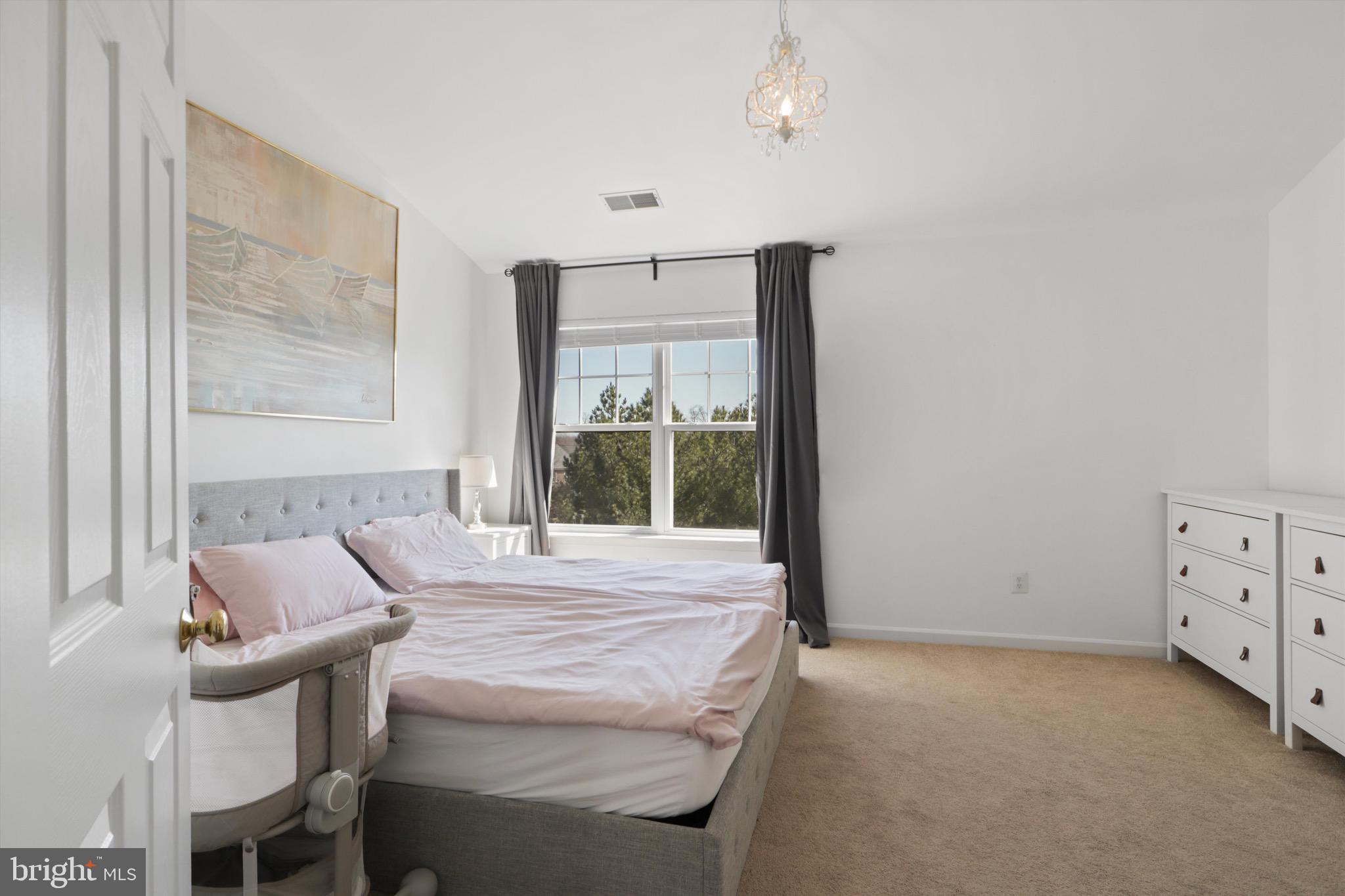 RIVER OAKS - Residential