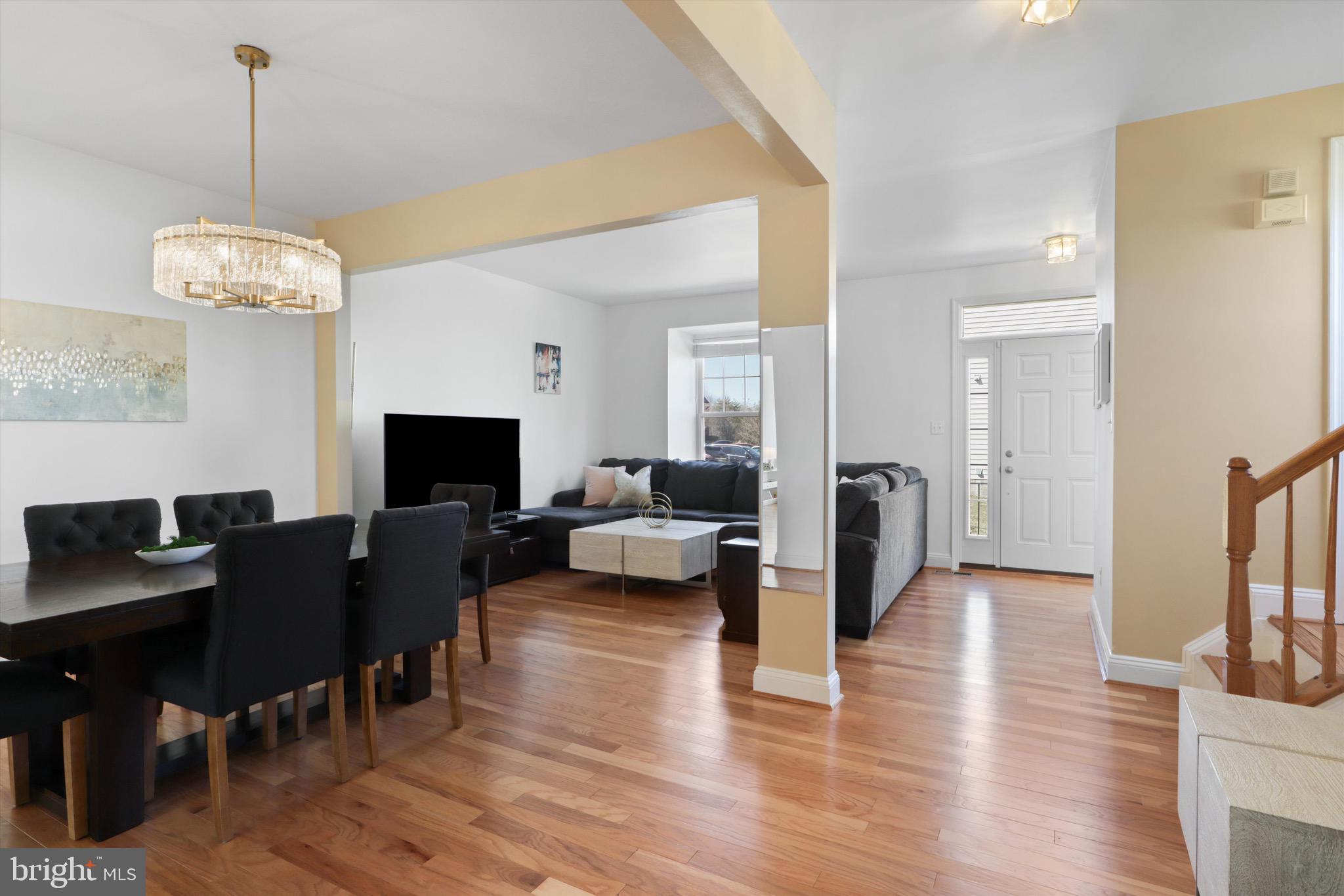 RIVER OAKS - Residential