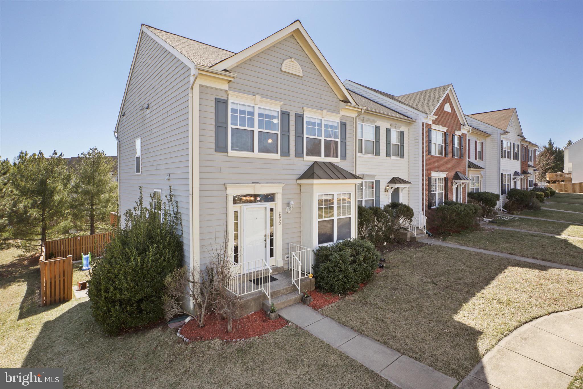 Welcome to your SUN-DRENCHED and SPACIOUS end-unit townhome. Upon entering, you’ll immediately notice the rich oak hardwood floors throughout the main level, encompassing the kitchen, breakfast nook, and spacious living and dining areas. Updated kitchen with quartz countertops, stainless steel appliances, a double sink beneath the window, and an island with additional seating. The kitchen bump-out features vaulted ceilings and a door leading to the newly rebuilt deck and large, fenced yard—perfect for outdoor gatherings. The owner’s suite impresses with vaulted ceilings, a luxurious bath with a jetted Jacuzzi tub, dual granite vanities, ceramic tile, a separate shower, and a walk-in closet. A second full bath on this level includes dual sinks with granite counters and luxury vinyl flooring, while the upper-level laundry adds convenience.
The fully finished lower level offers a large recreation room, a full bath, and a versatile space ideal for an office or additional bedroom. There’s also a den that can serve as a 4th bedroom or media room, plus an unfinished storage area and a walkout to a concrete patio in the private fully fenced yard.
Located in the amenity-rich River Oaks Community, this home is truly a must-see!  OPEN HOUSEs Saturday 3/15 & 3/16 1-3 PM
