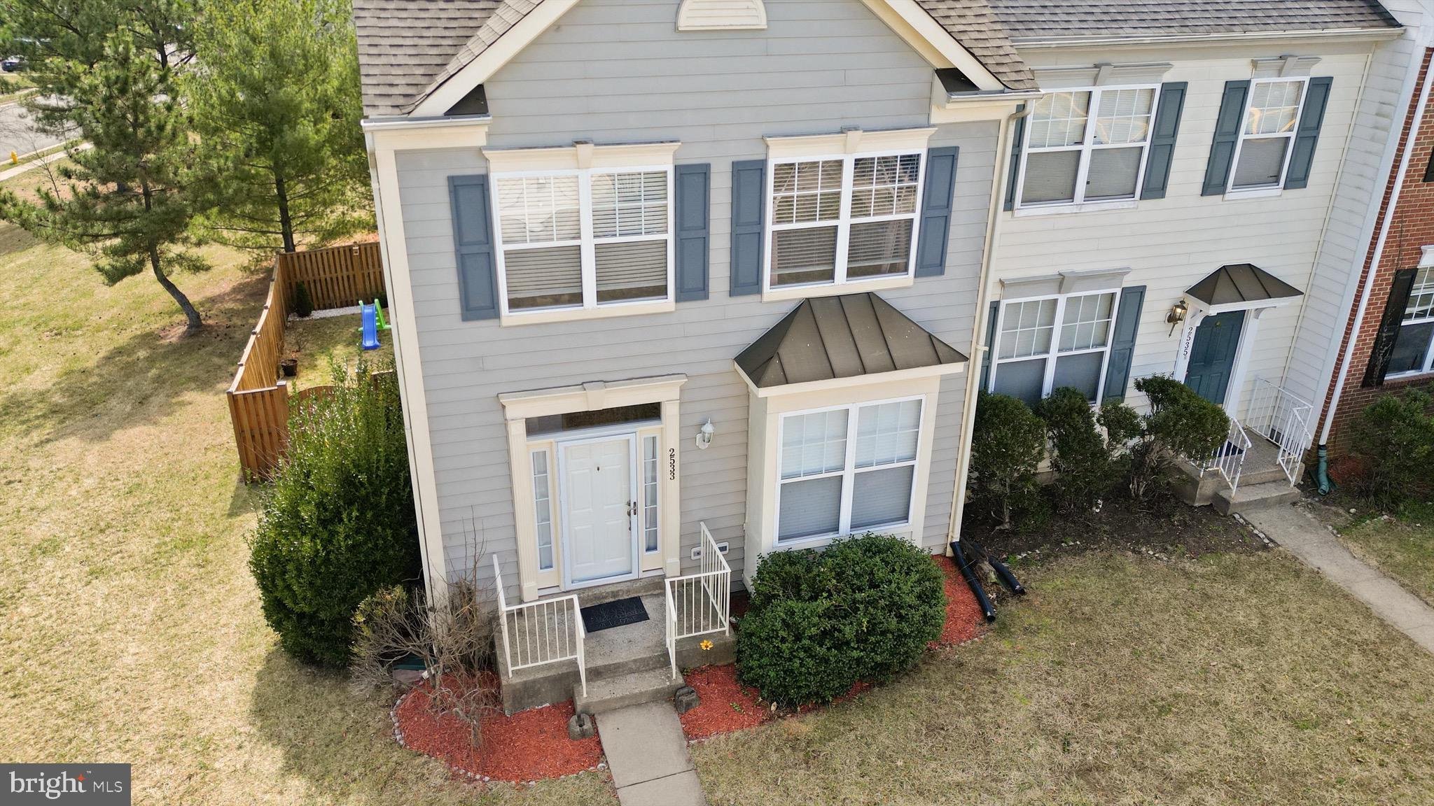 RIVER OAKS - Residential