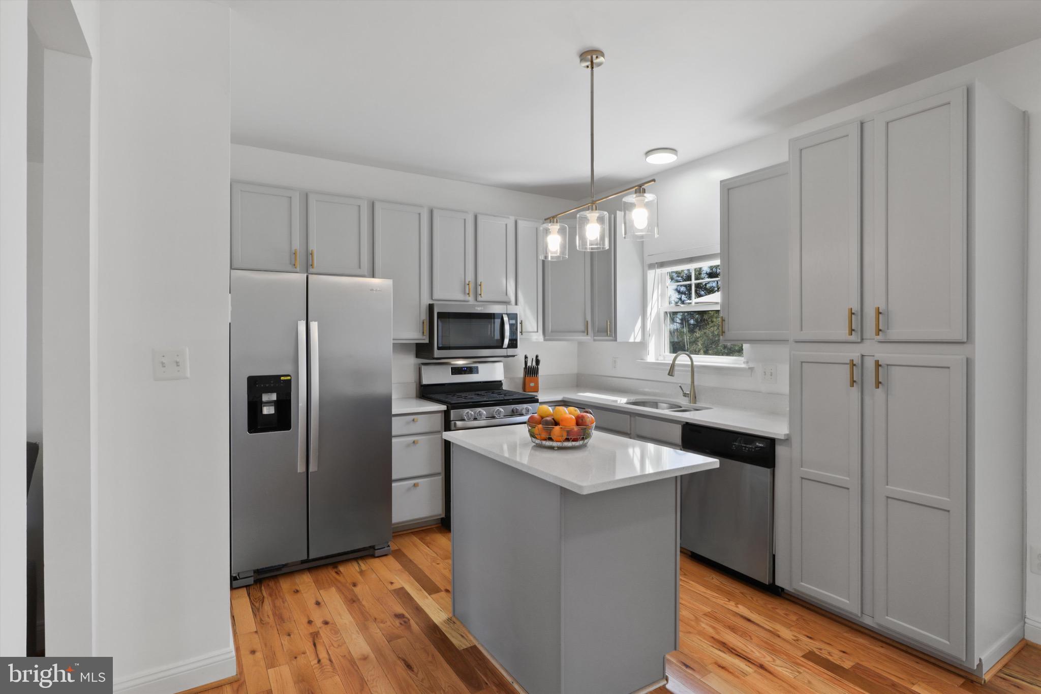 RIVER OAKS - Residential