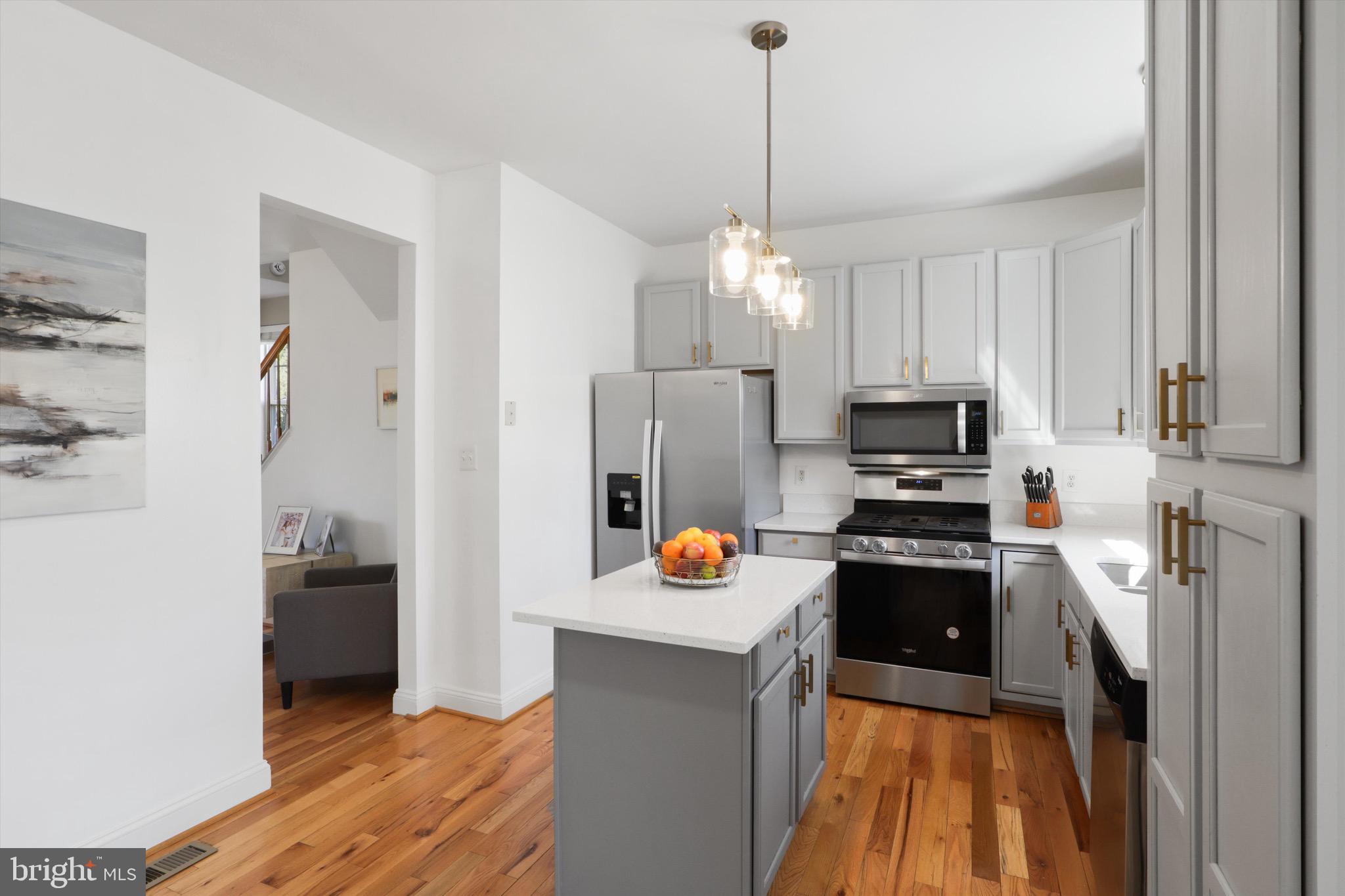 RIVER OAKS - Residential