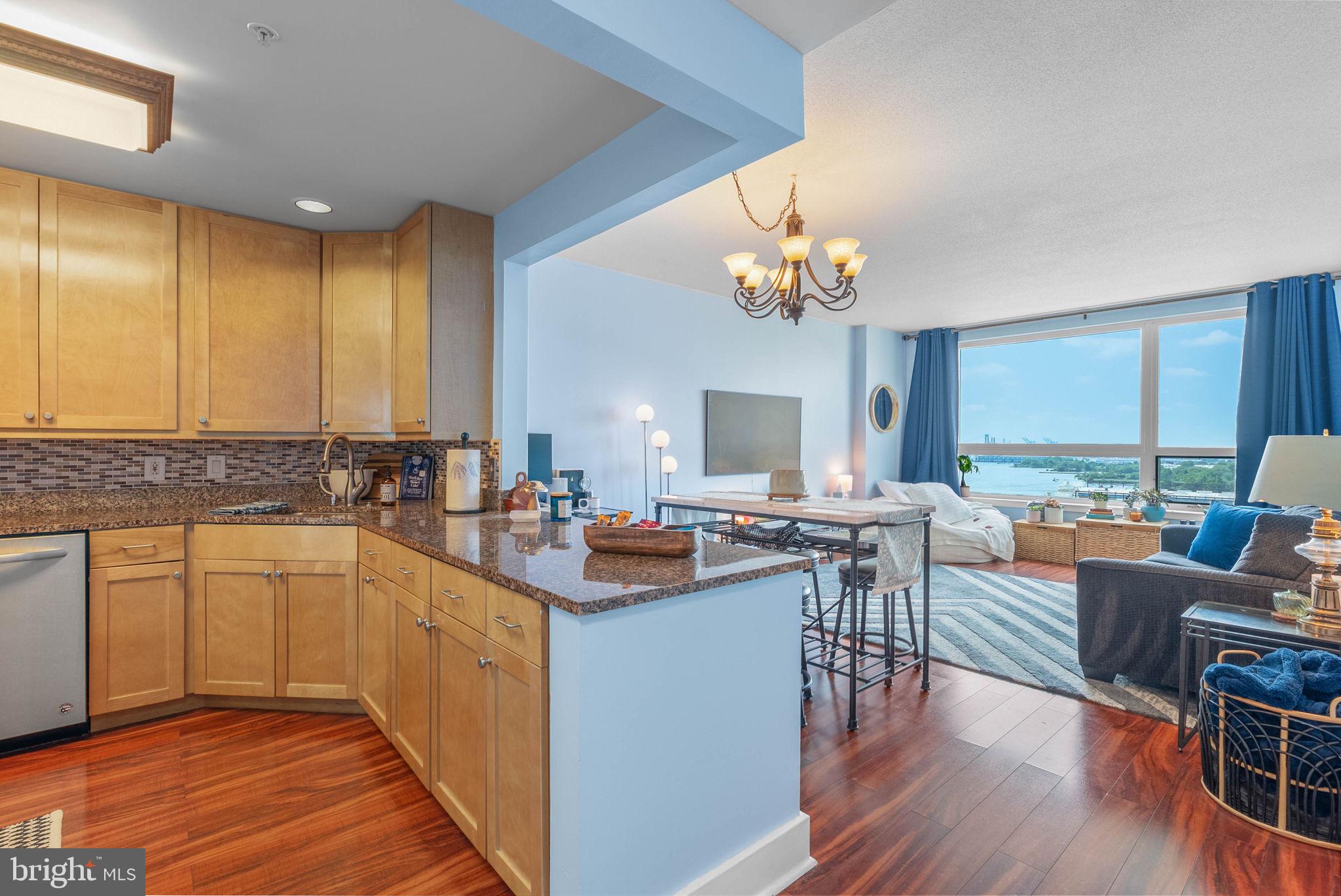 PENN'S LANDING - Residential