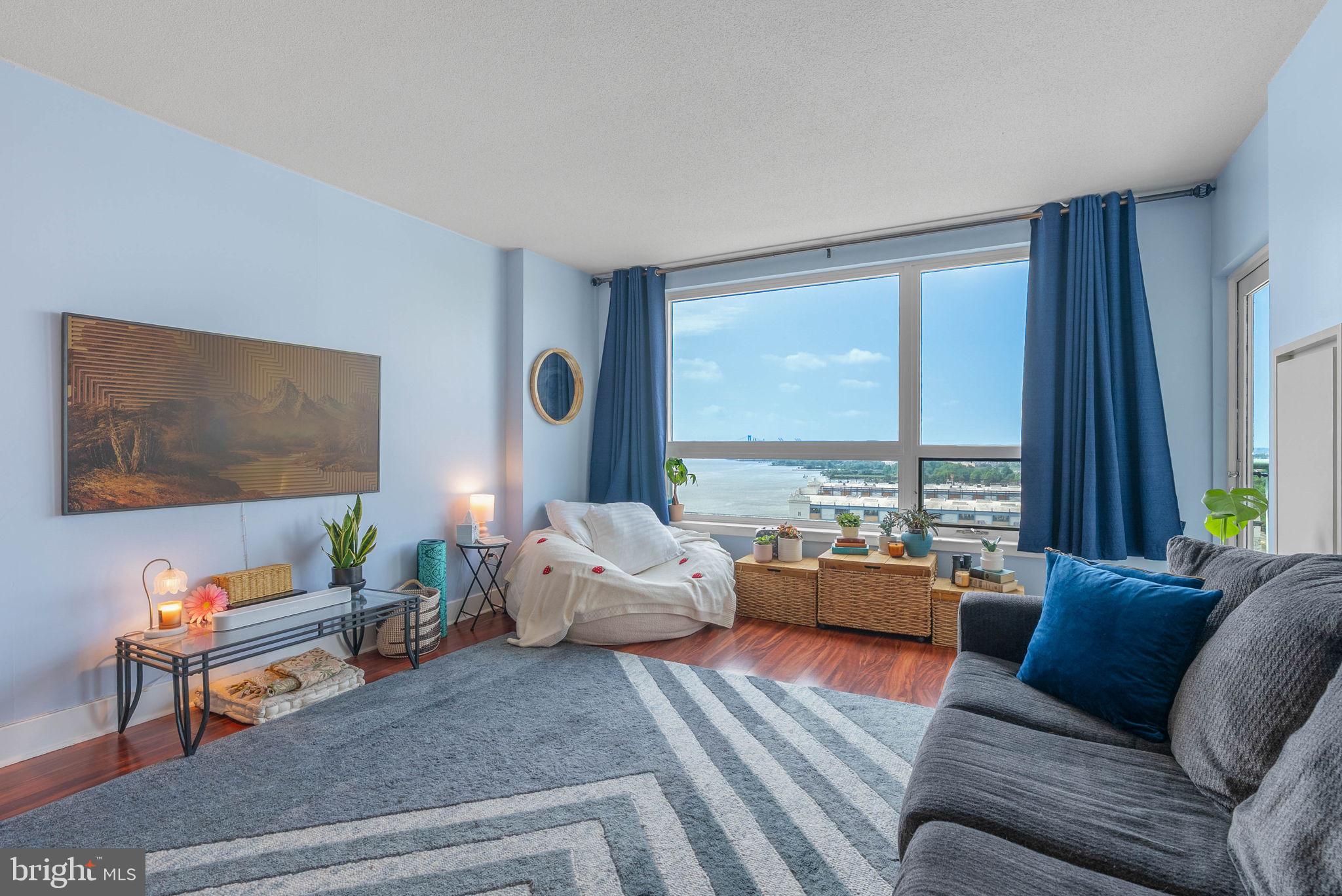 PENN'S LANDING - Residential