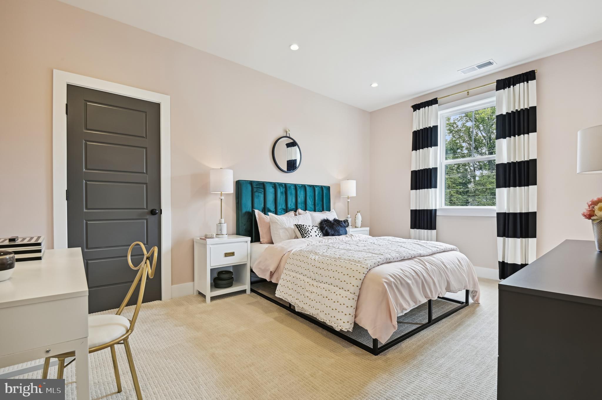 PIKESVILLE - Residential