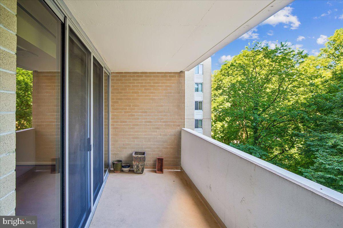 THE ELIZABETH - Residential