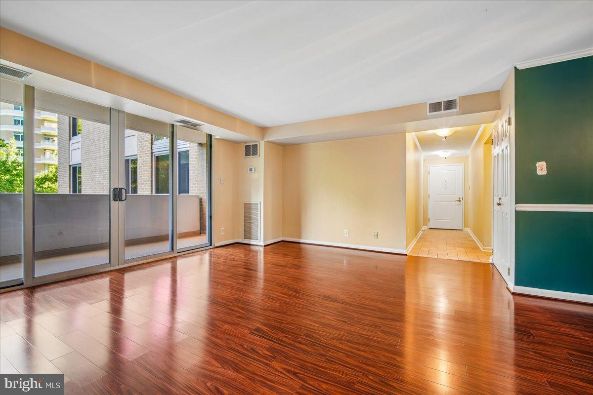 THE ELIZABETH - Residential