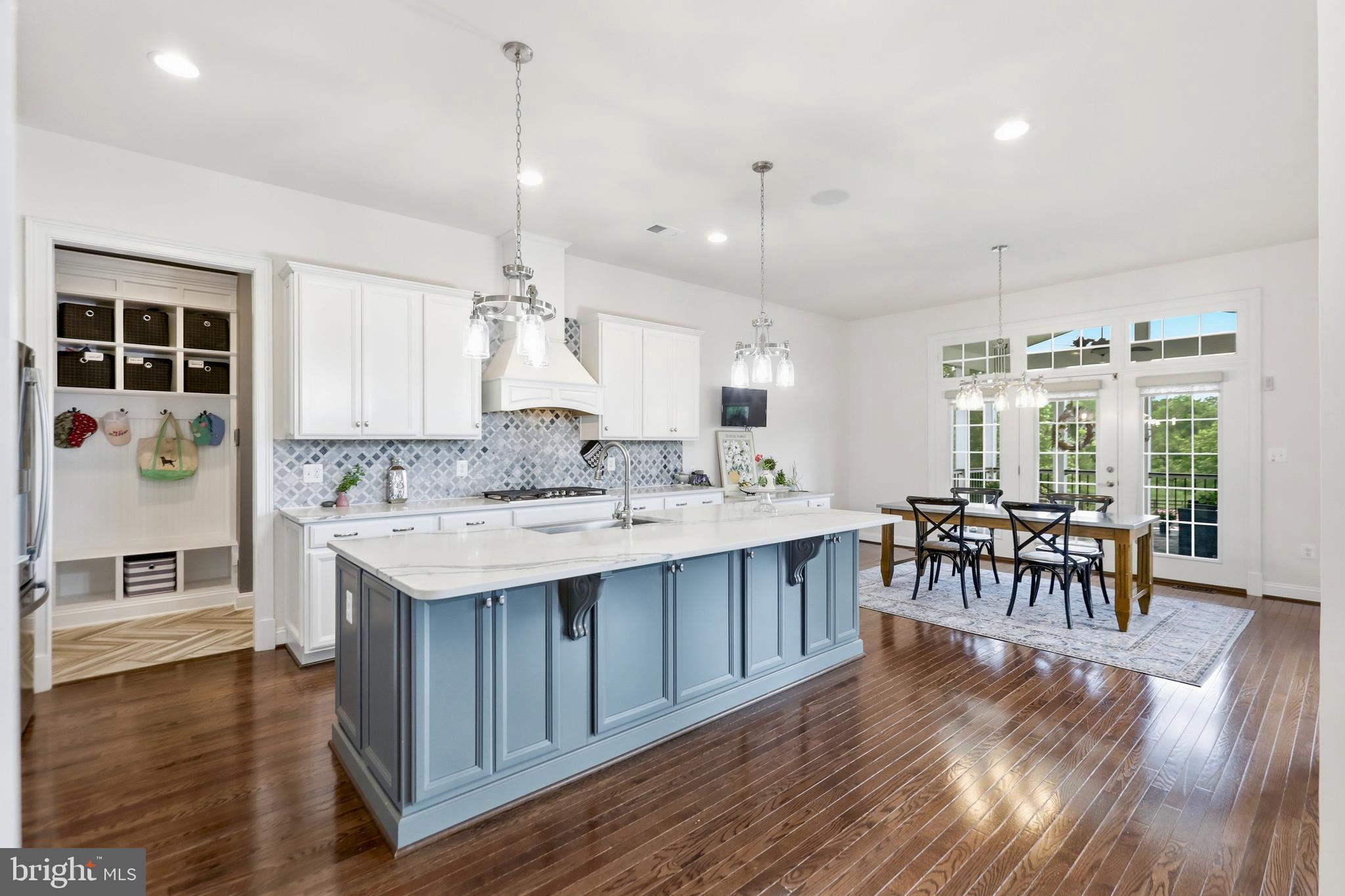 EAGLE CREEK - Residential